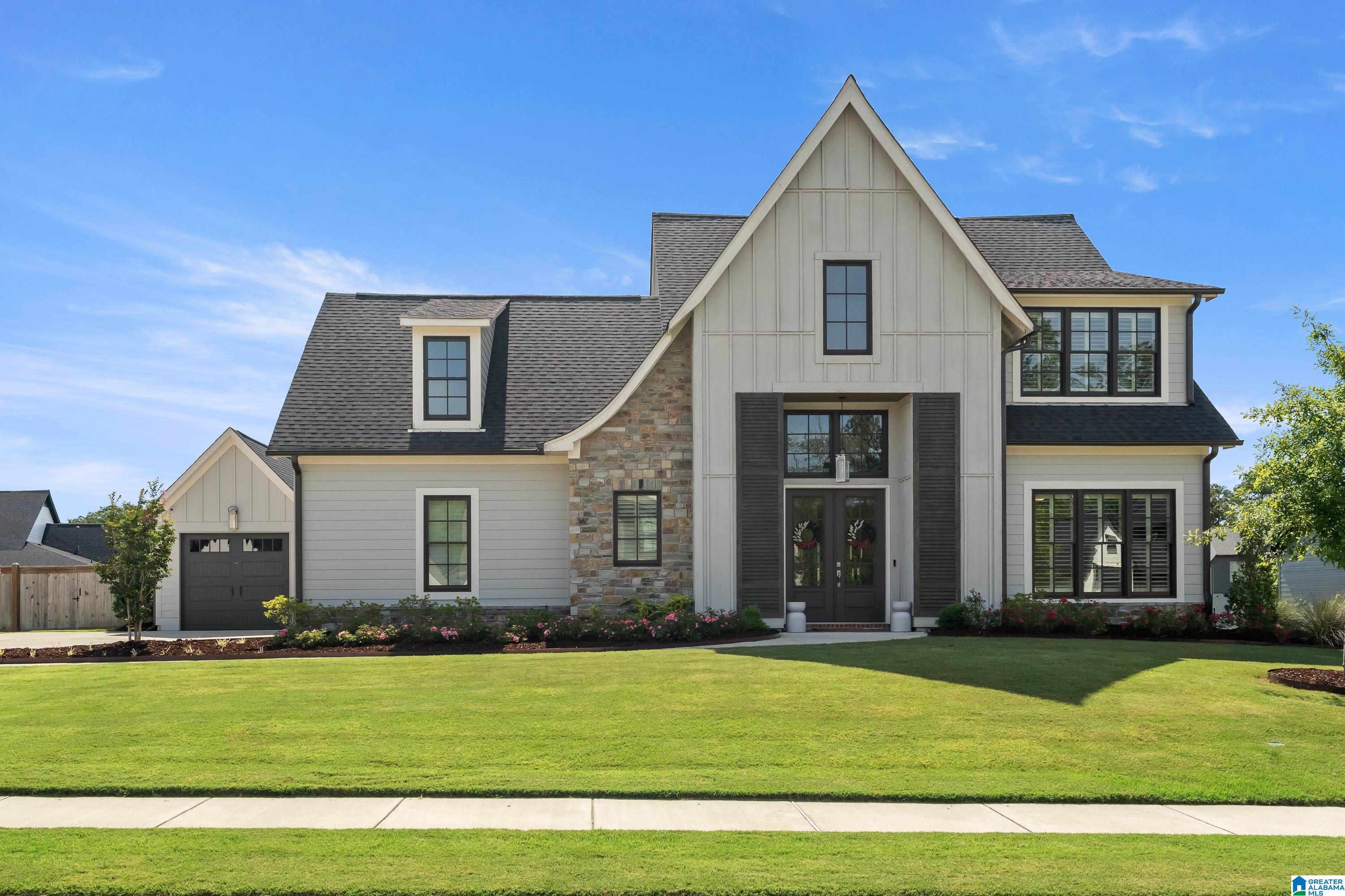 Single family home for sale at 2920 Blackridge Pl, Hoover, AL 35244 | MLS# 21448650 | Listing updated on 2026-10-15