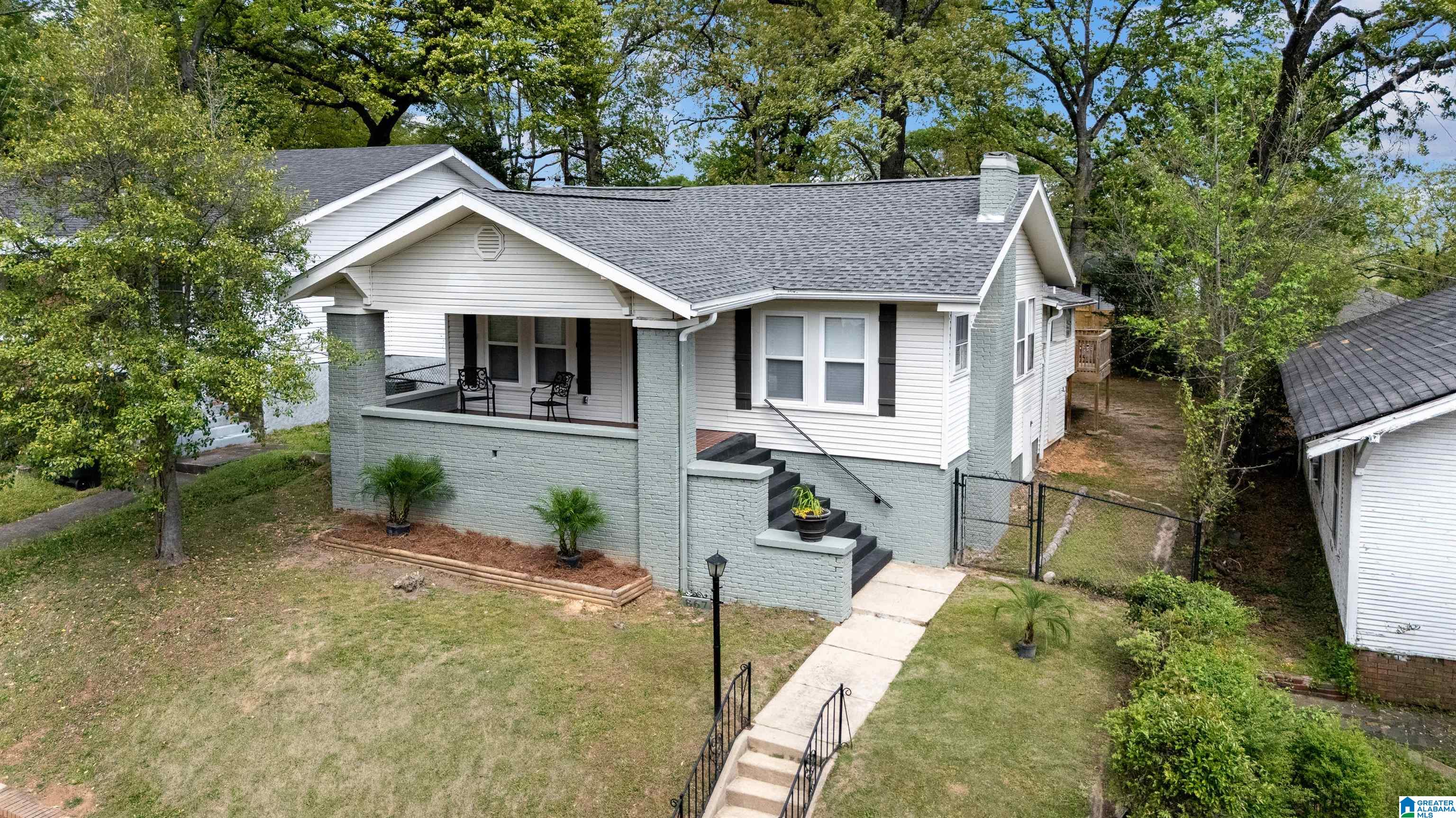 Homes for sale in Birmingham, AL | 867 5th Pl W, Birmingham, AL 35204 | MLS# 21448662