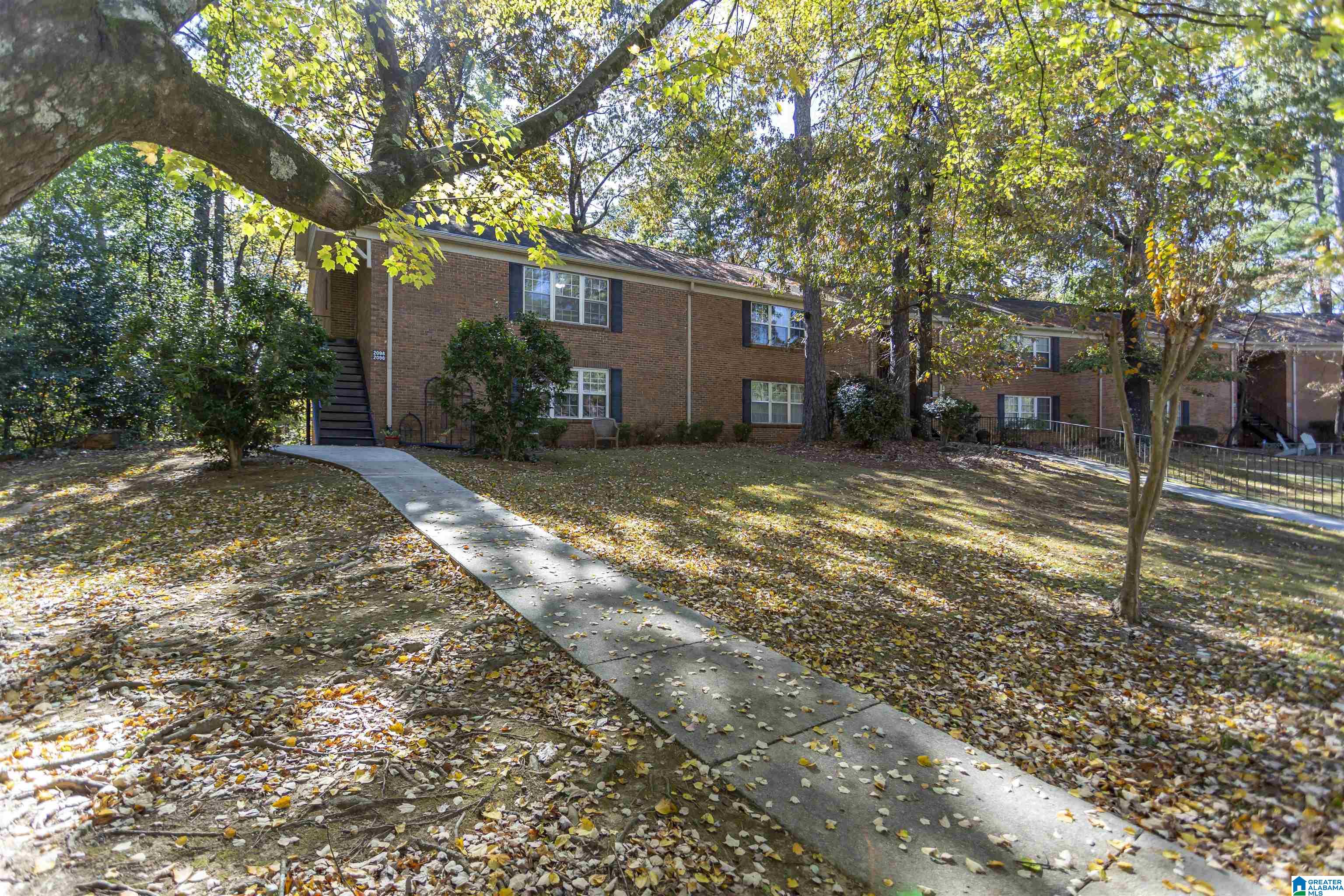 Homes for sale in Birmingham, AL | 2098 Montreat Circle #2098, Birmingham, AL 35216 | MLS# 21448686