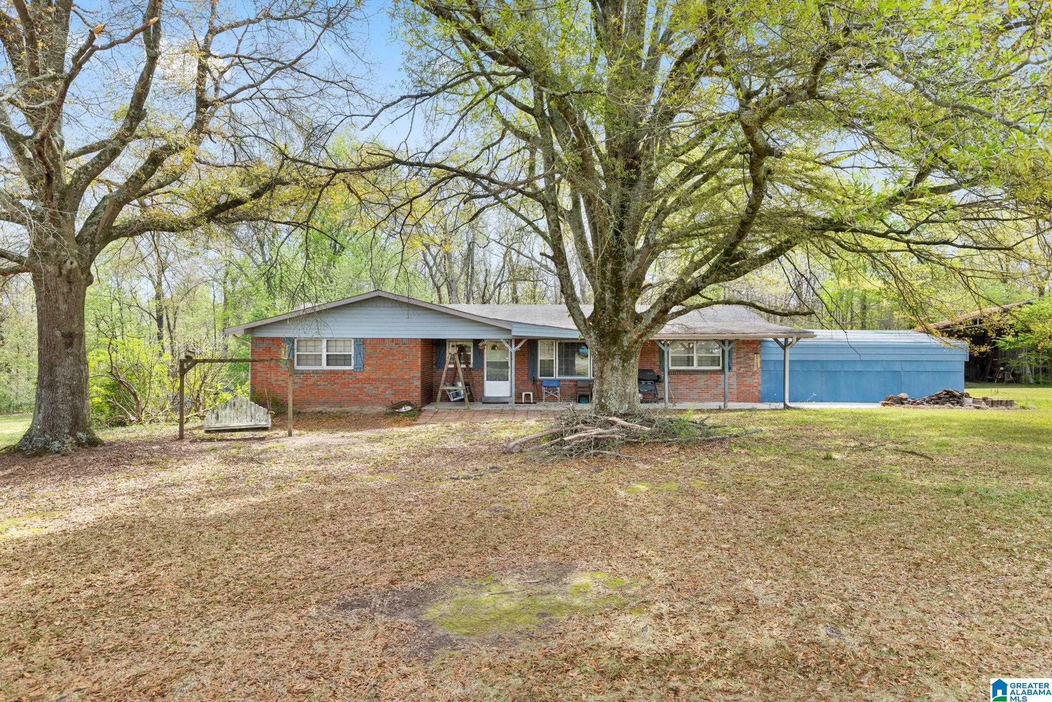 Homes for sale in Vinemont, AL | 8680 County Road 1435, Vinemont, AL 35179 | MLS# 21448731