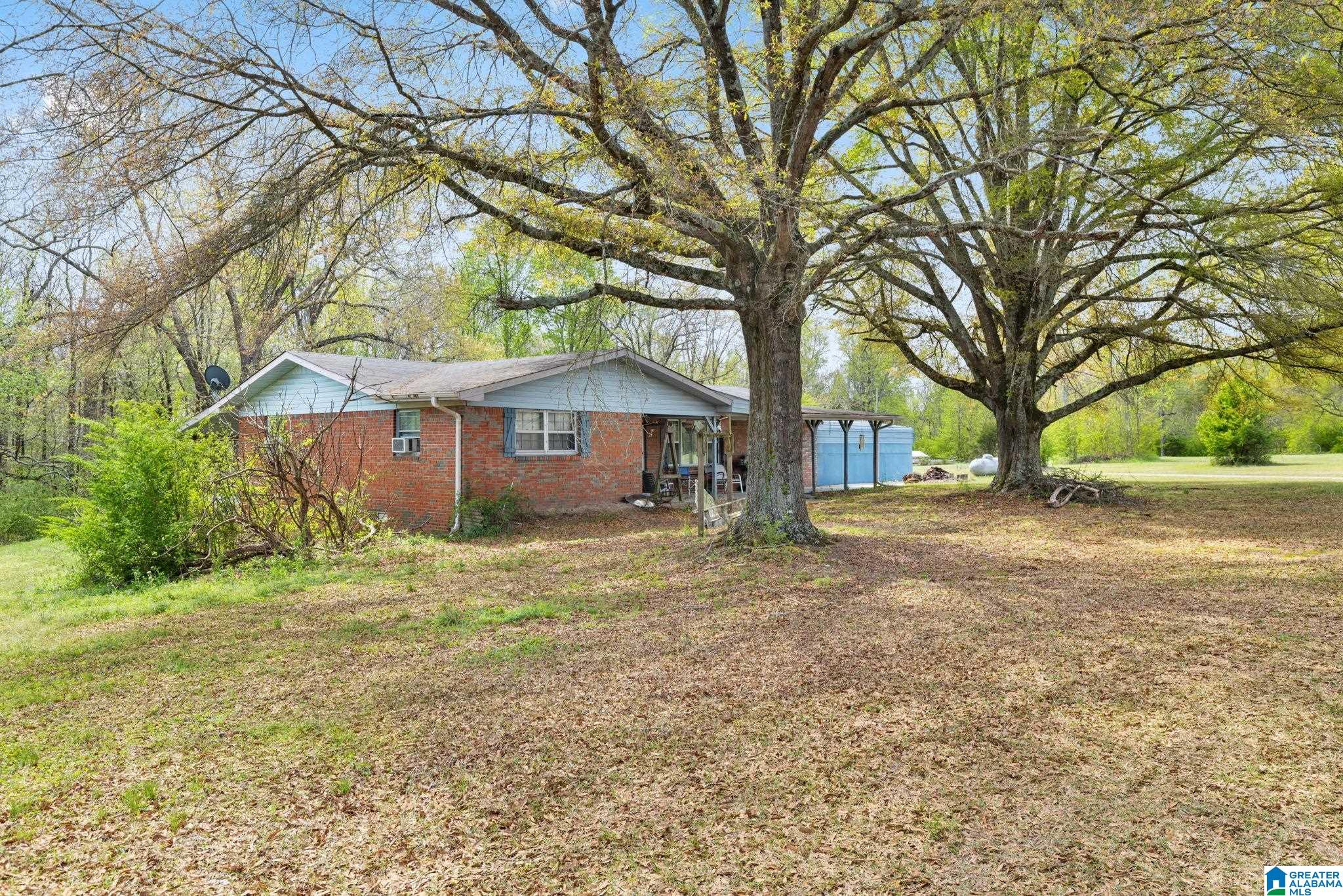 Homes for sale in Vinemont, AL | 8680 County Road 1435, Vinemont, AL 35179 | MLS# 21448731