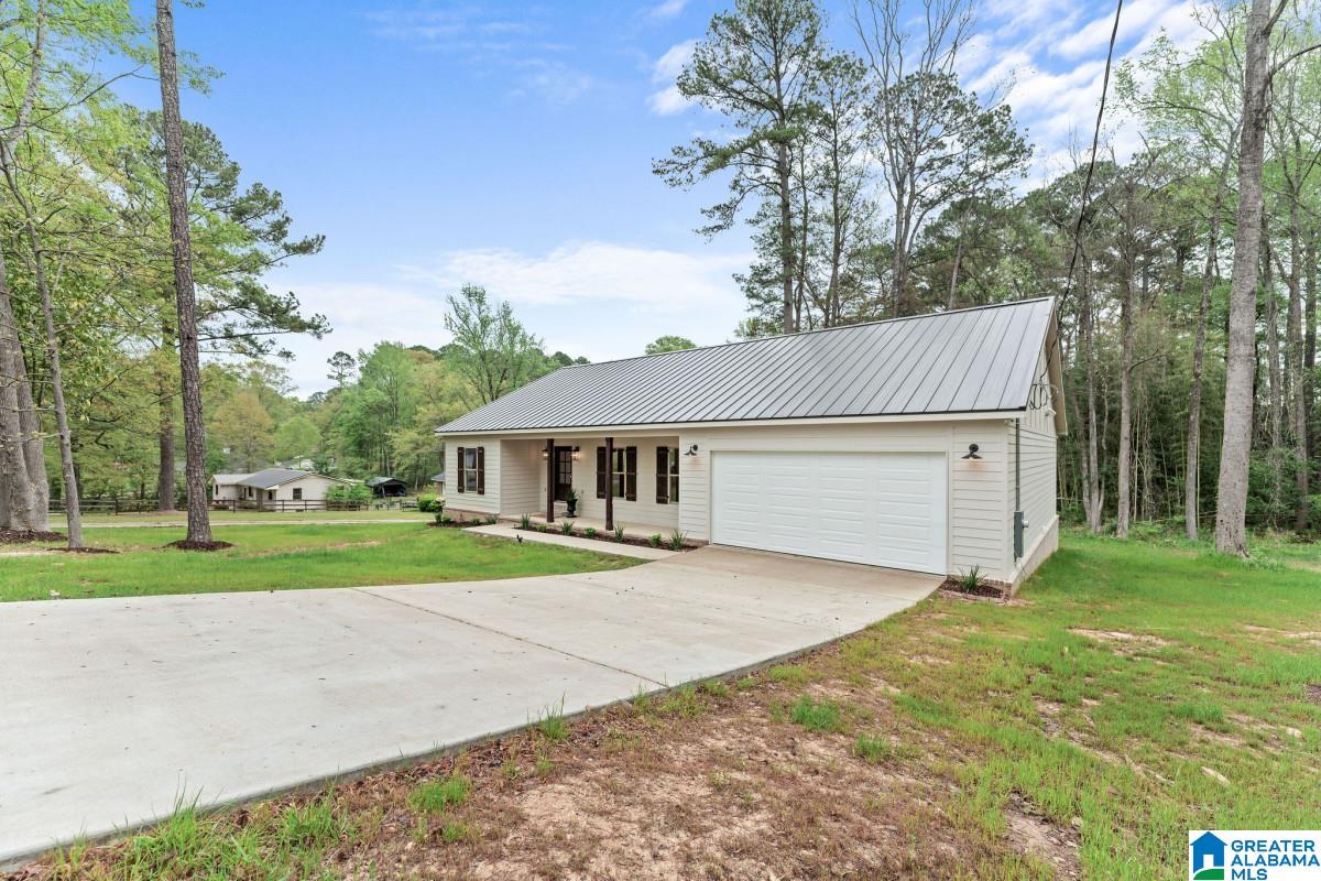 Homes for sale in Northport, AL | 4905 Leland Dr, Northport, AL 35473 | MLS# 21448845