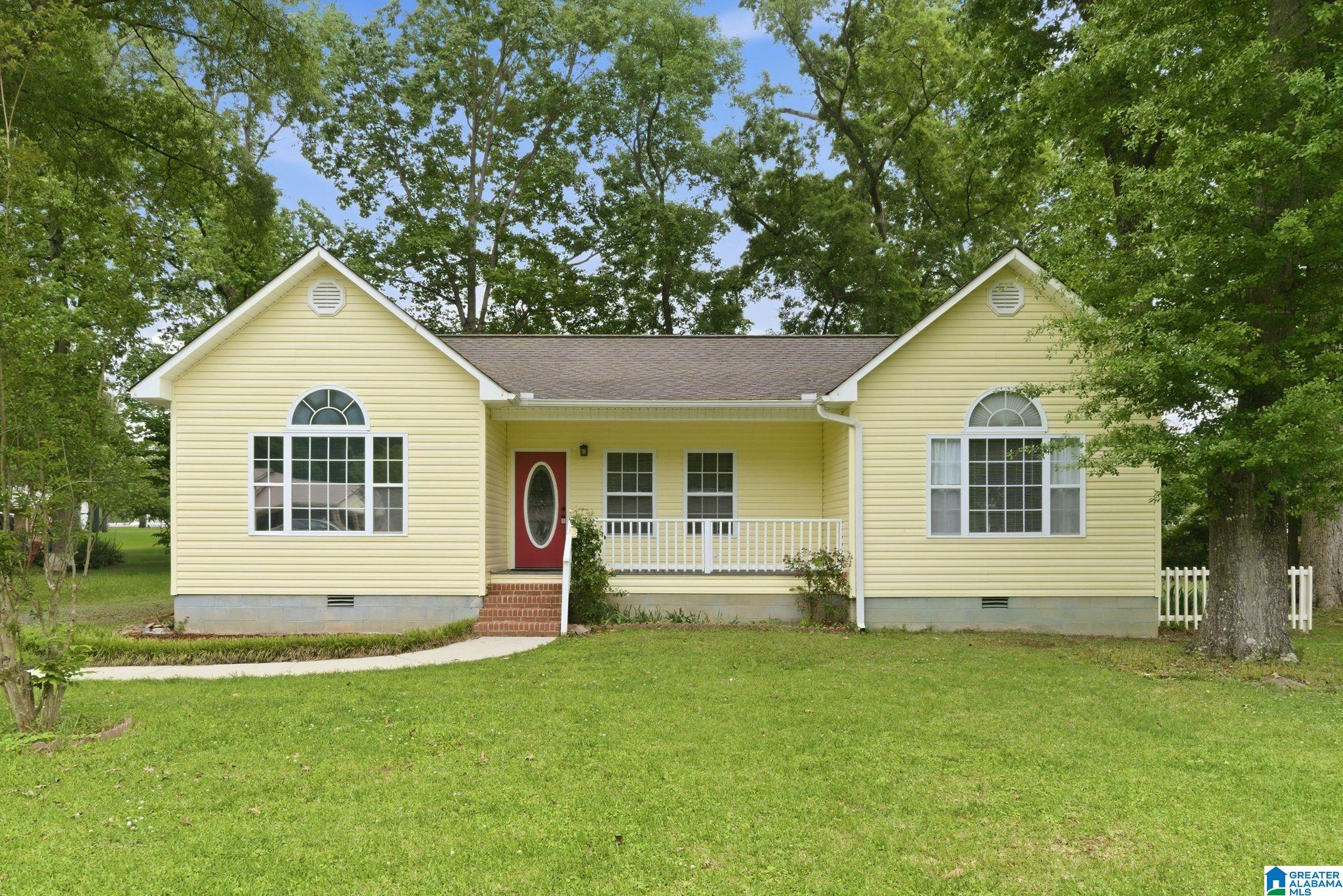 Homes for sale in Scottsboro, AL | 323 Woodall Lane, Scottsboro, AL 35768 | MLS# 21448890