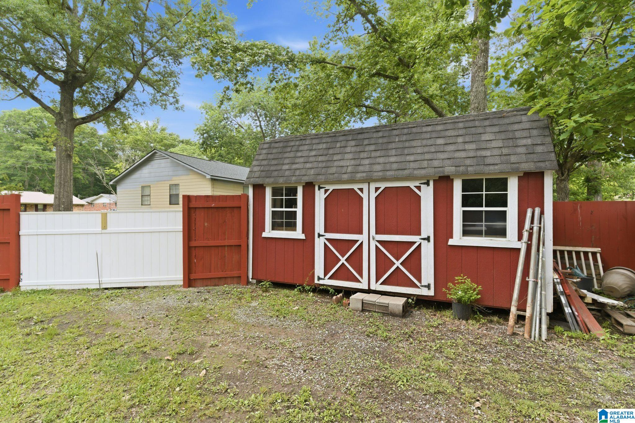 Homes for sale in Scottsboro, AL | 323 Woodall Lane, Scottsboro, AL 35768 | MLS# 21448890