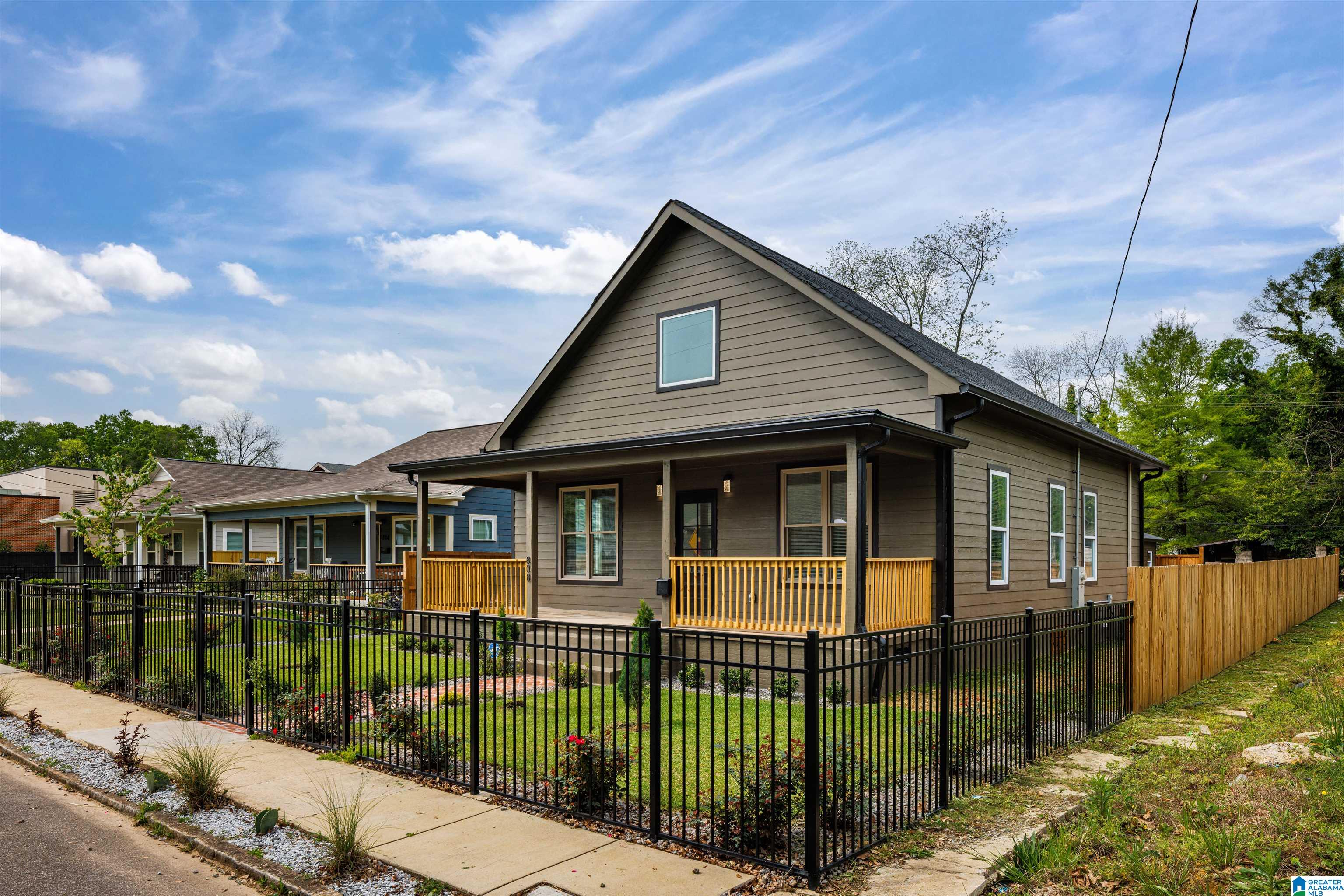 Homes for sale in Birmingham, AL | 808 49th Street N, Birmingham, AL 35212 | MLS# 21448986