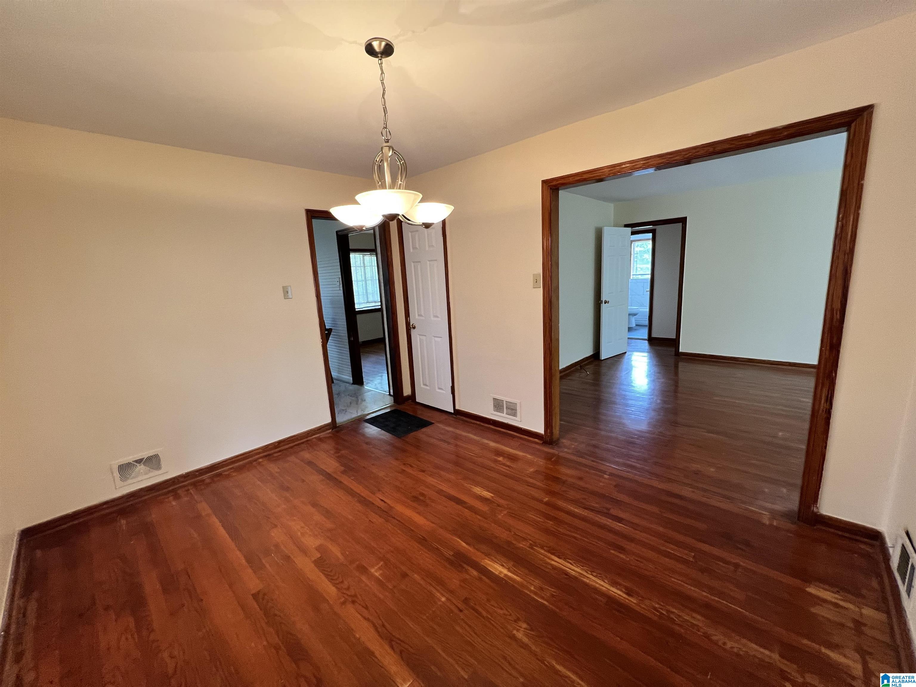 Homes for sale in Birmingham, AL | 1216 Graymont Avenue W, Birmingham, AL 35208 | MLS# 21449009