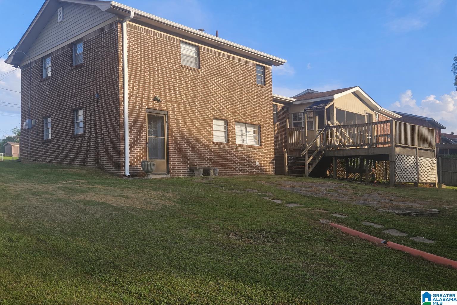 Photo 2 of Single family home for sale at 4852 Smithfield Dr N, Birmingham, AL 35207 | MLS# 21449036 | Listing updated on 2026-04-09