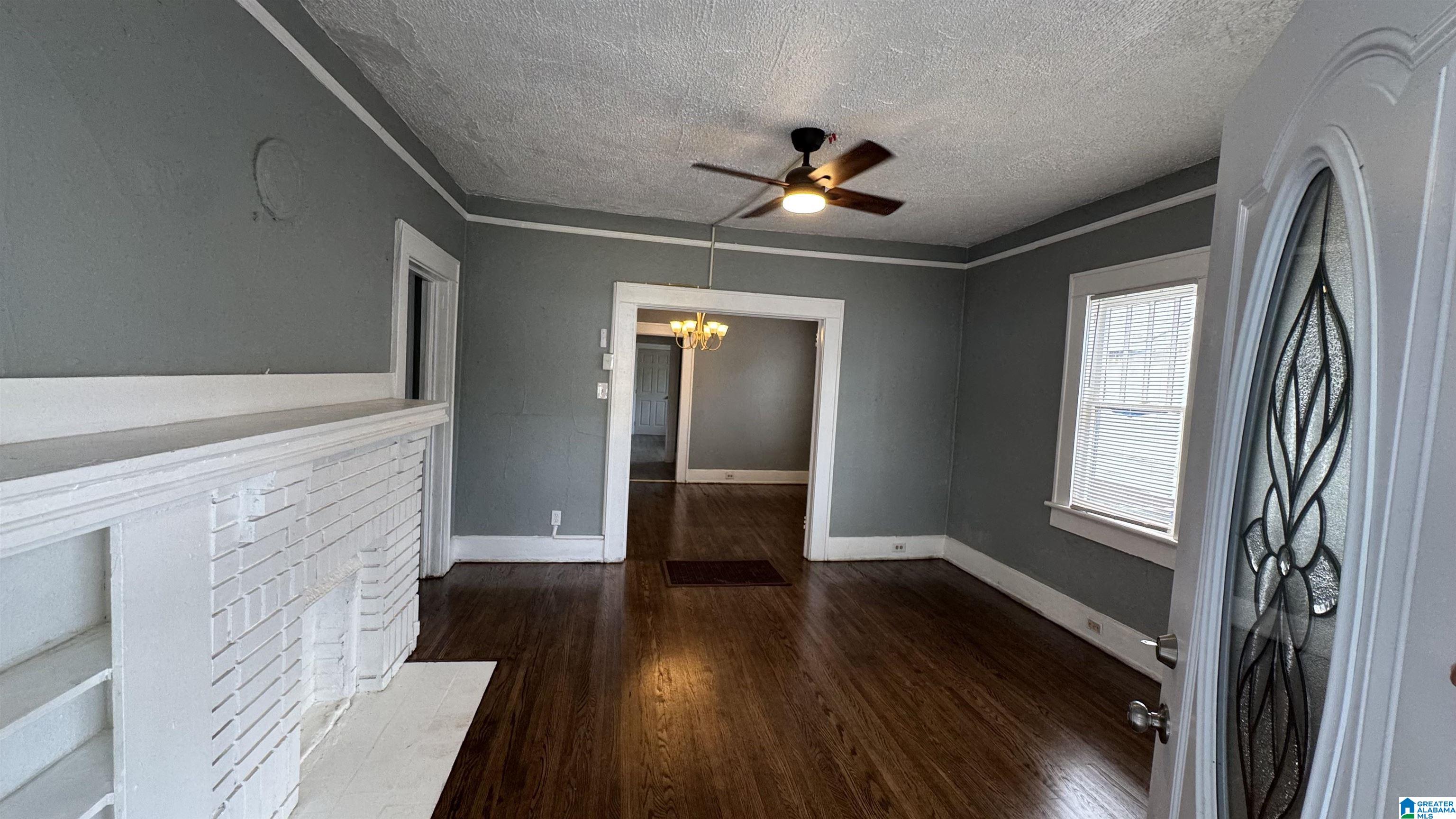 Homes for sale in Birmingham, AL | 1136 14Th Pl Sw, Birmingham, AL 35211 | MLS# 21449037
