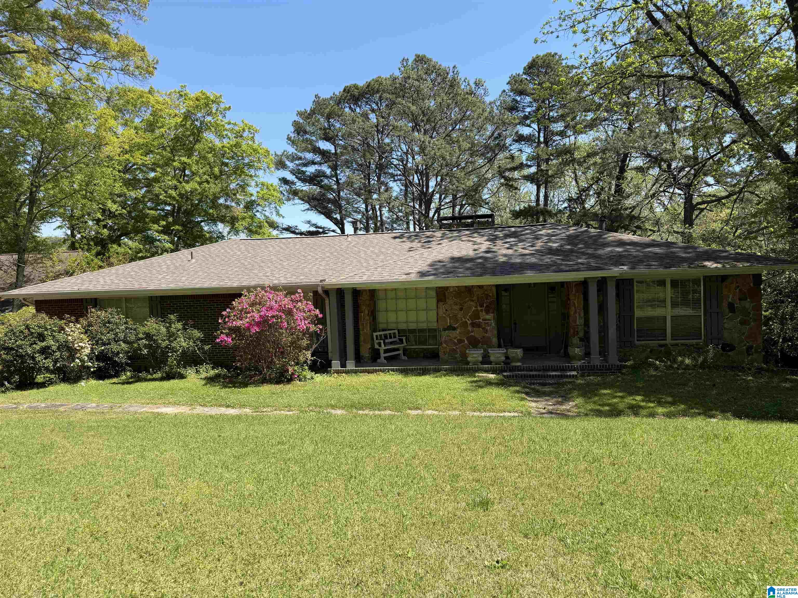 5th image of 8279 Emerald Lake Dr W, Pinson, AL 35126 | MLS# 21449039