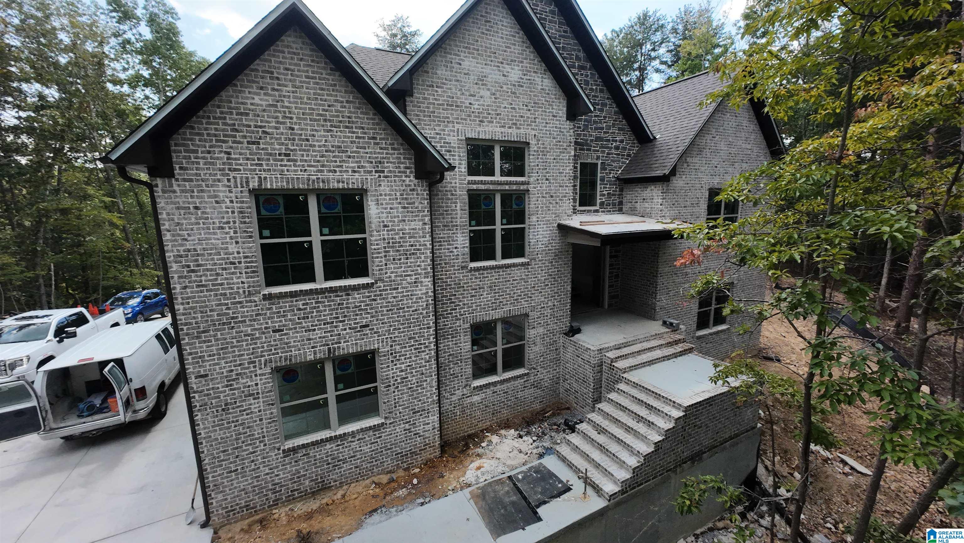 Photo 3 of Sale Pending at 2133 Grey Oaks Ter, Pelham, AL 35124 | MLS# 21449148 | Listing updated on 2026-09-25