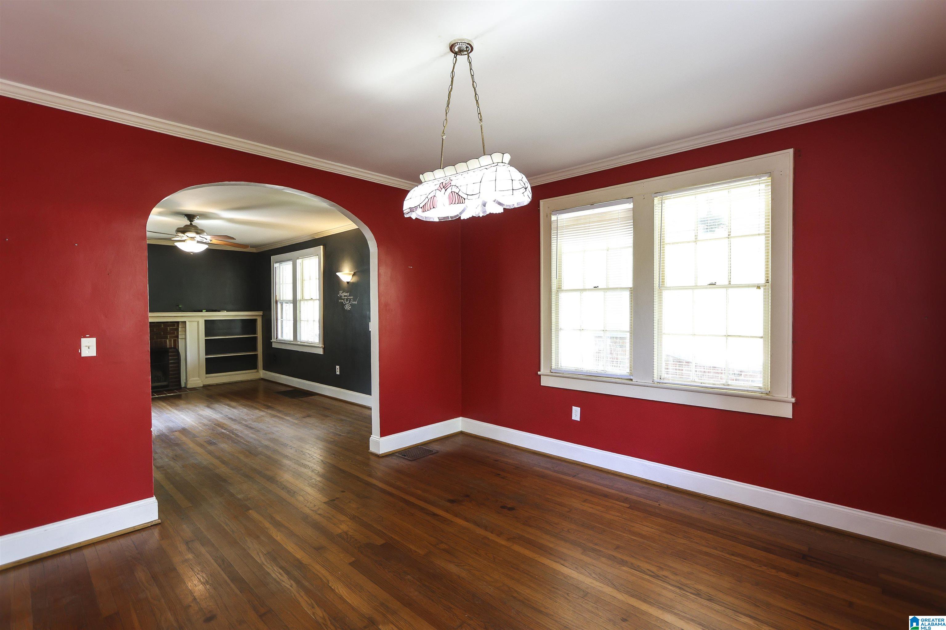 Photo 4 of Sale Pending at 916 Woodland Ct, Anniston, AL 36207 | MLS# 21449211 | Listing updated on 2026-09-15