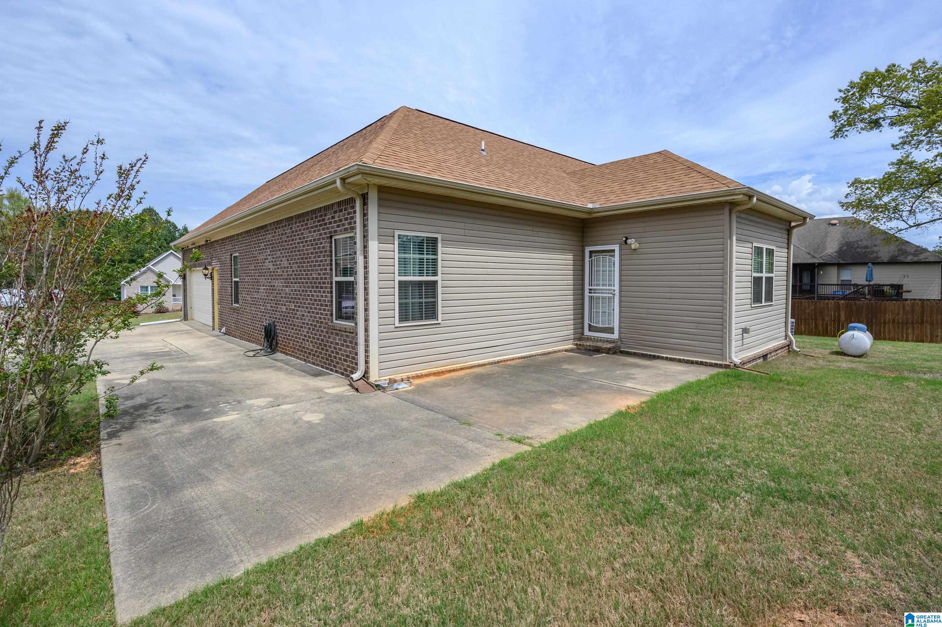 Homes for sale in Cropwell, AL | 605 Tenbury Lane, Cropwell, AL 35054 | MLS# 21449243
