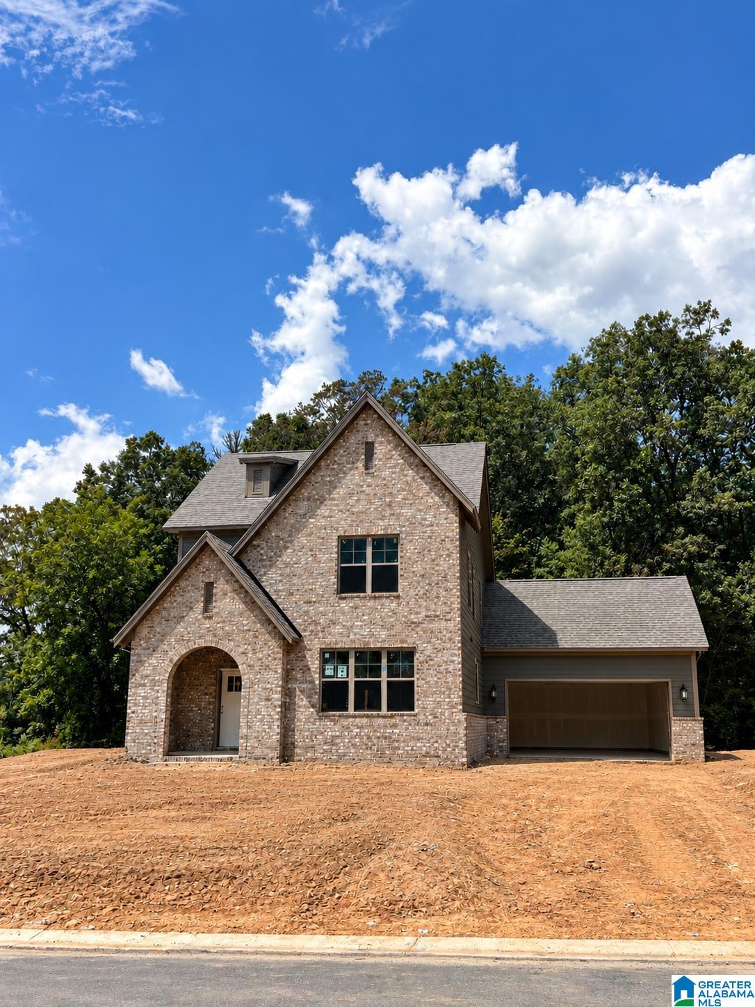 405 VICTORIA WAY