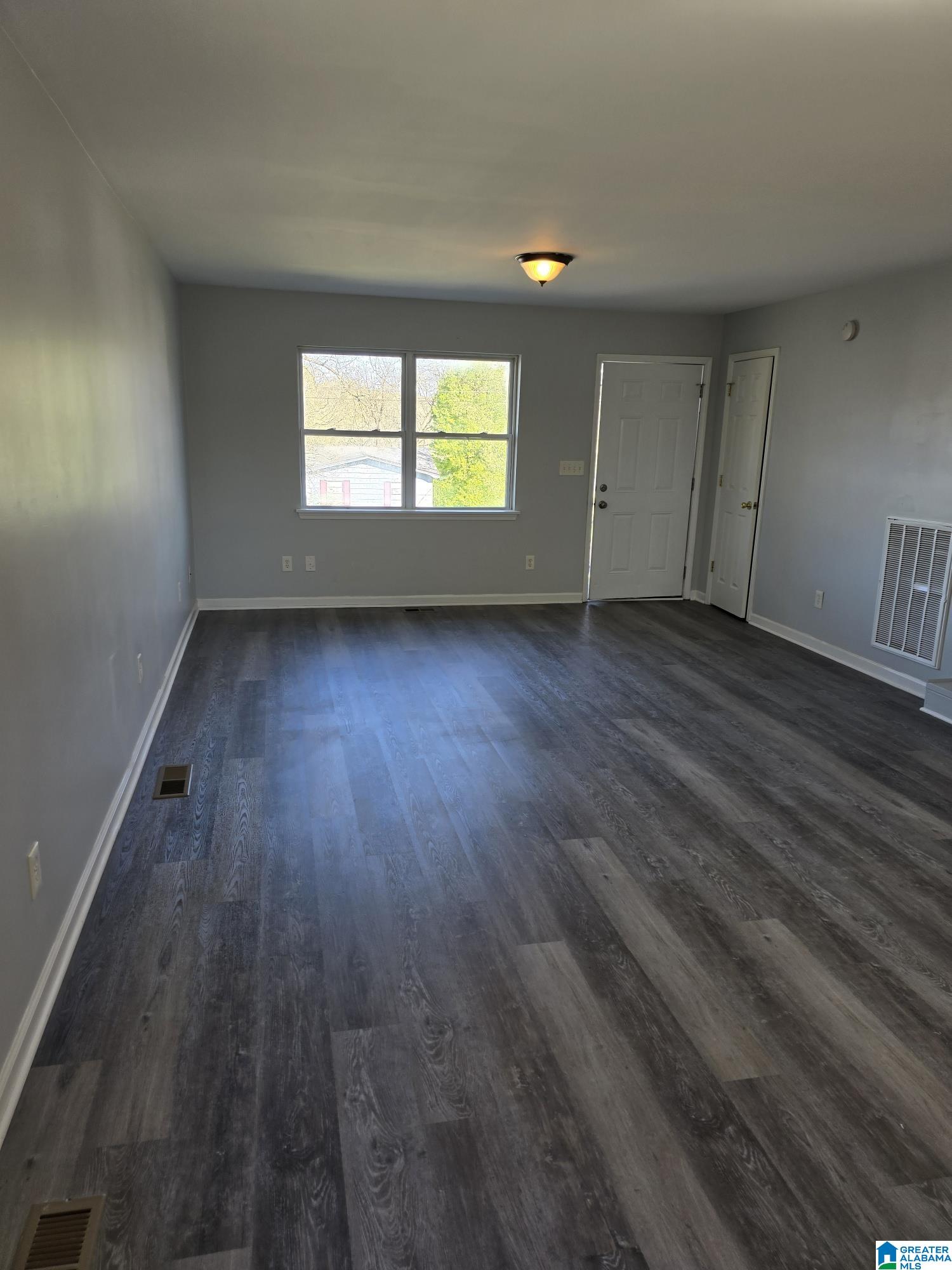 Photo 3 of Single family home for sale at 2806 Micmac Dr, Birmingham, AL 35215 | MLS# 21449330 | Listing updated on 2026-08-27