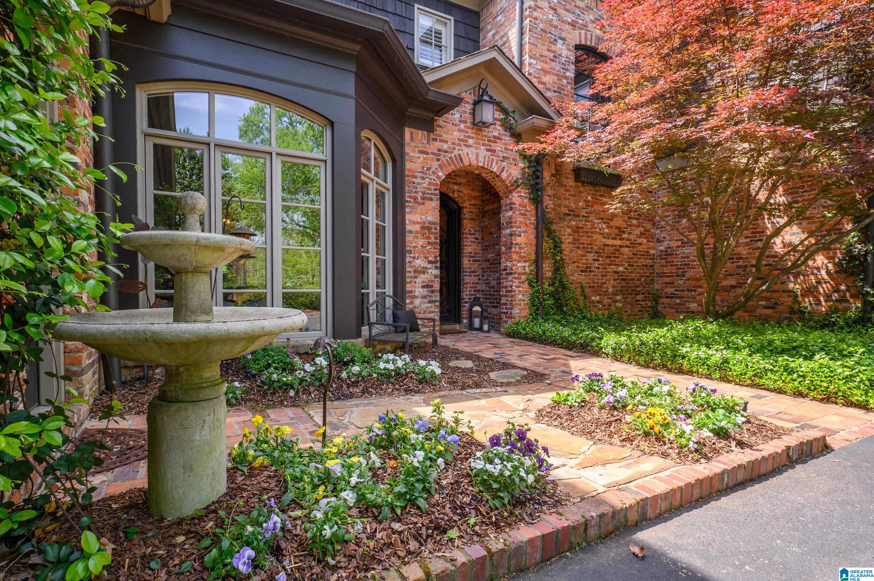 2nd image of 2022 Rosemont Pl, Vestavia, AL 35243 | MLS# 21449339