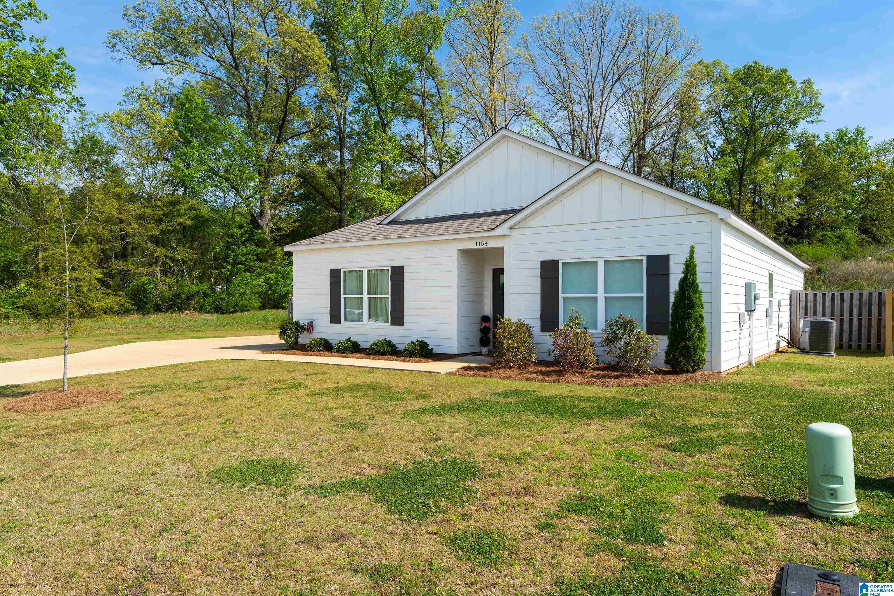 Homes for sale in Springville, AL | 1154 Archers Trail North, Springville, AL 35146 | MLS# 21449348