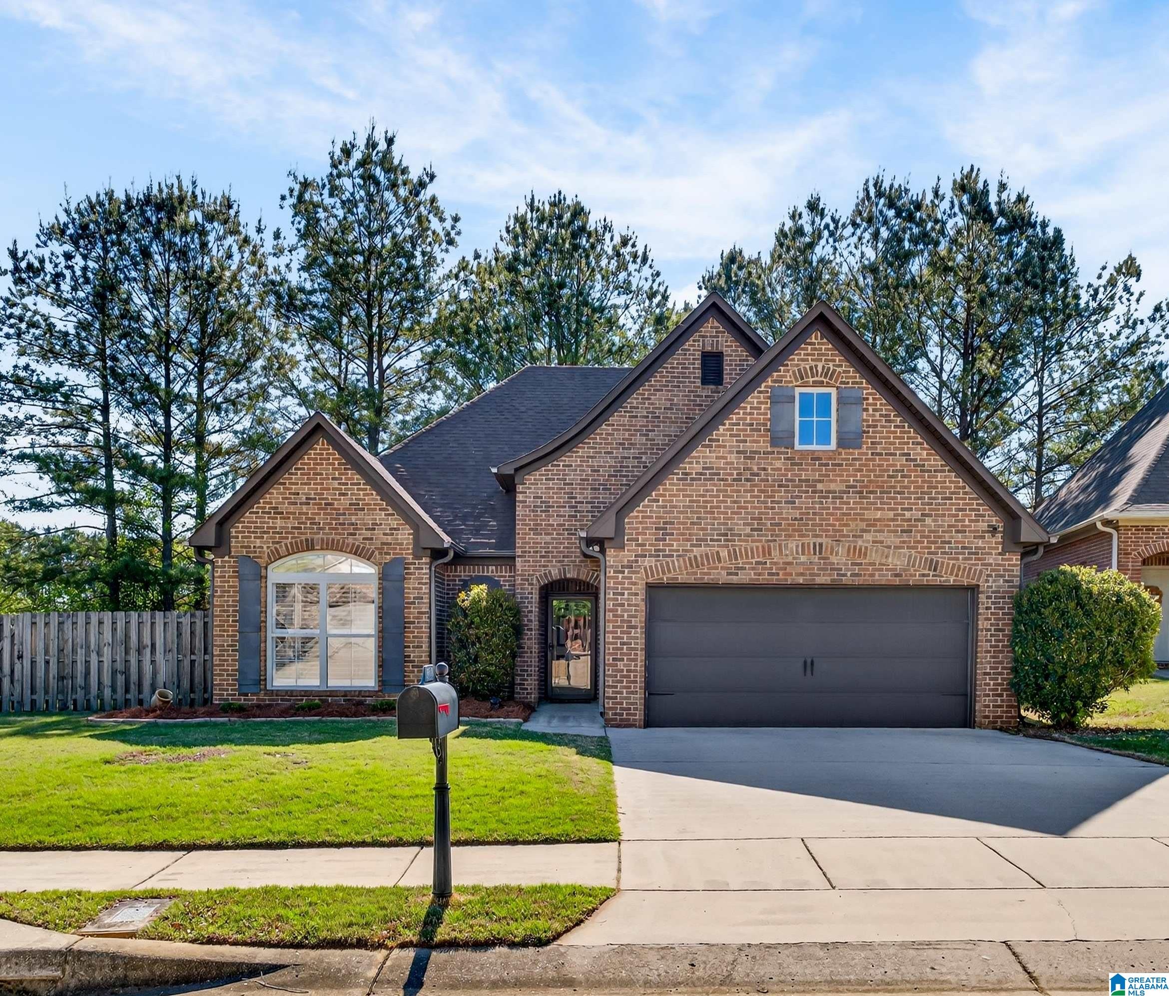 Homes for sale in Trussville, AL | 5933 Longview Lane, Trussville, AL 35173 | MLS# 21449367