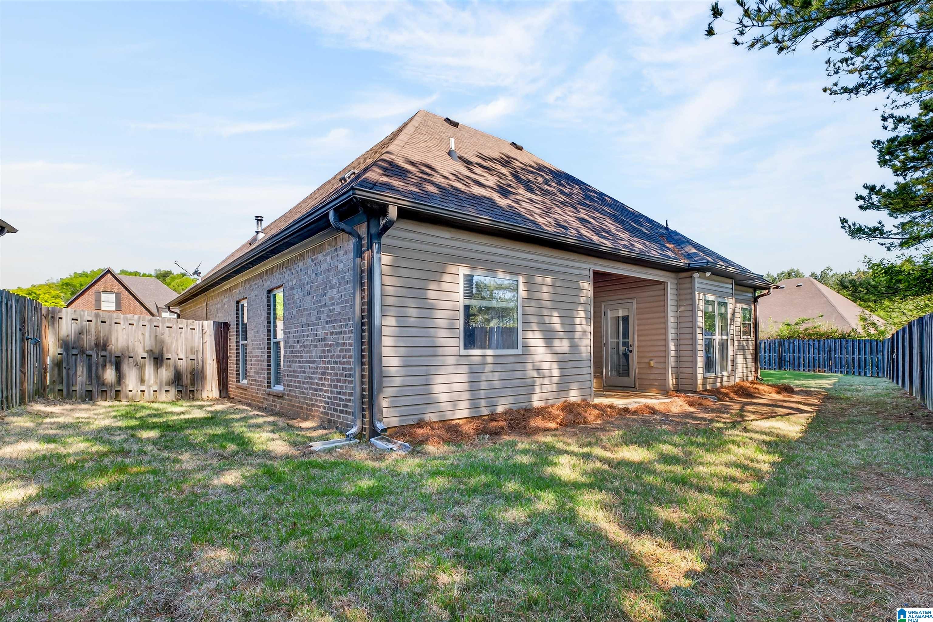 Homes for sale in Trussville, AL | 5933 Longview Lane, Trussville, AL 35173 | MLS# 21449367