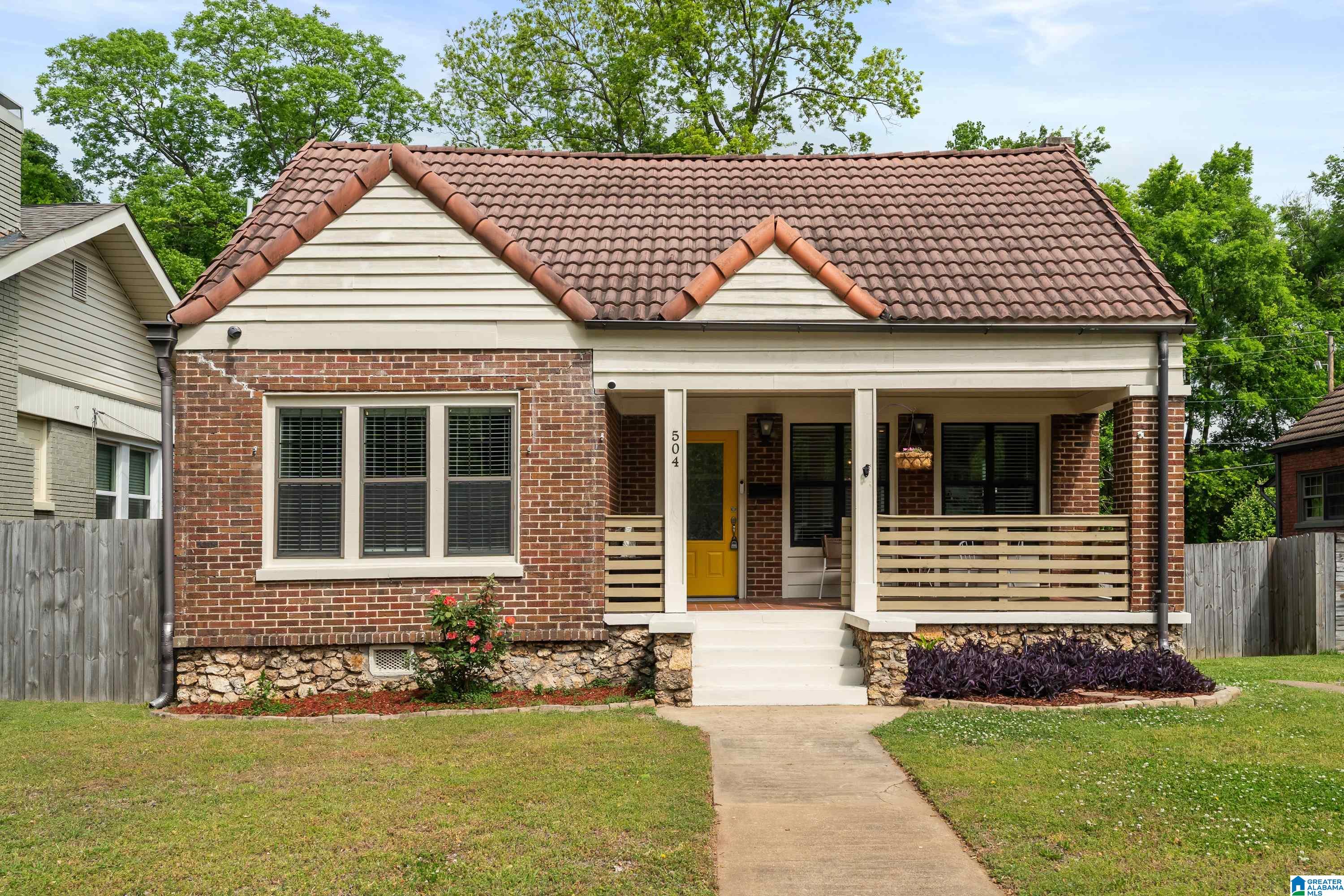 Photo 2 of Single family home for sale at 504 10th Avenue S, Birmingham, AL 35205 | MLS# 21449373 | Listing updated on 2026-09-10