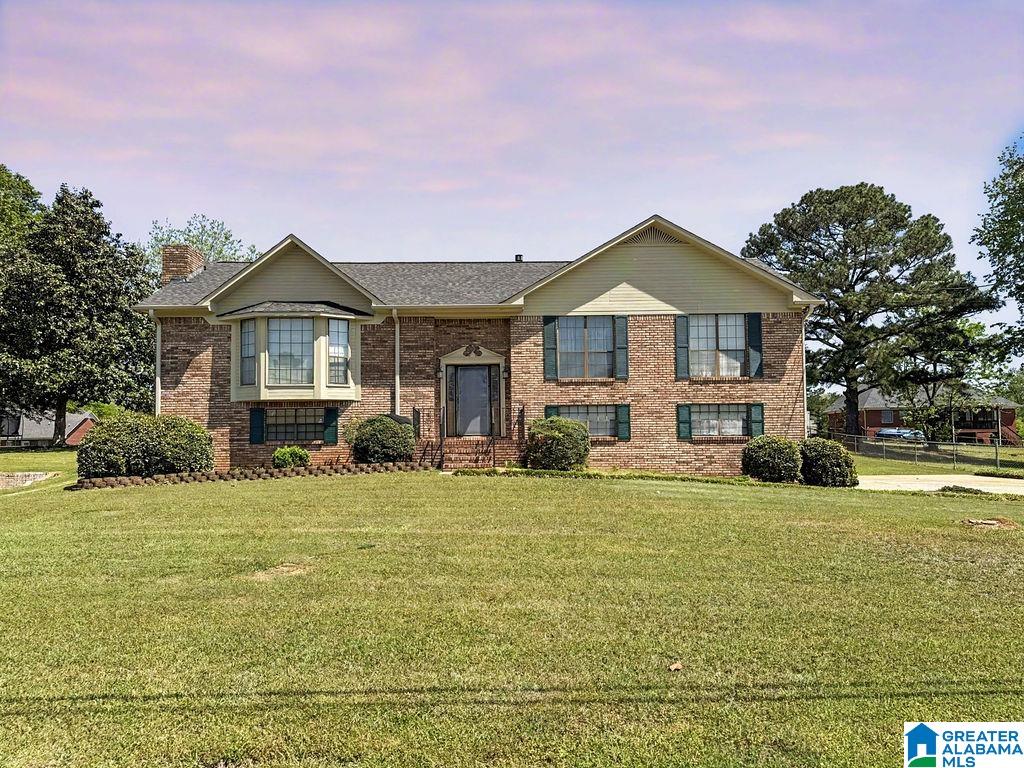 Photo 1 of Single family home for sale at 346 Lynn Dr, Mulga, AL 35118 | MLS# 21449387 | Listing updated on 2026-08-03