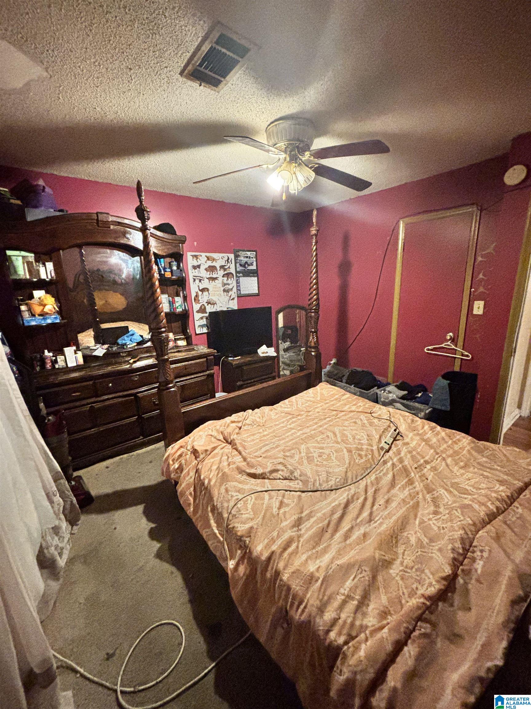Photo 4 of Sale Pending at 3100 Ave D, Birmingham, AL 35218 | MLS# 21449424 | Listing updated on 2026-04-21