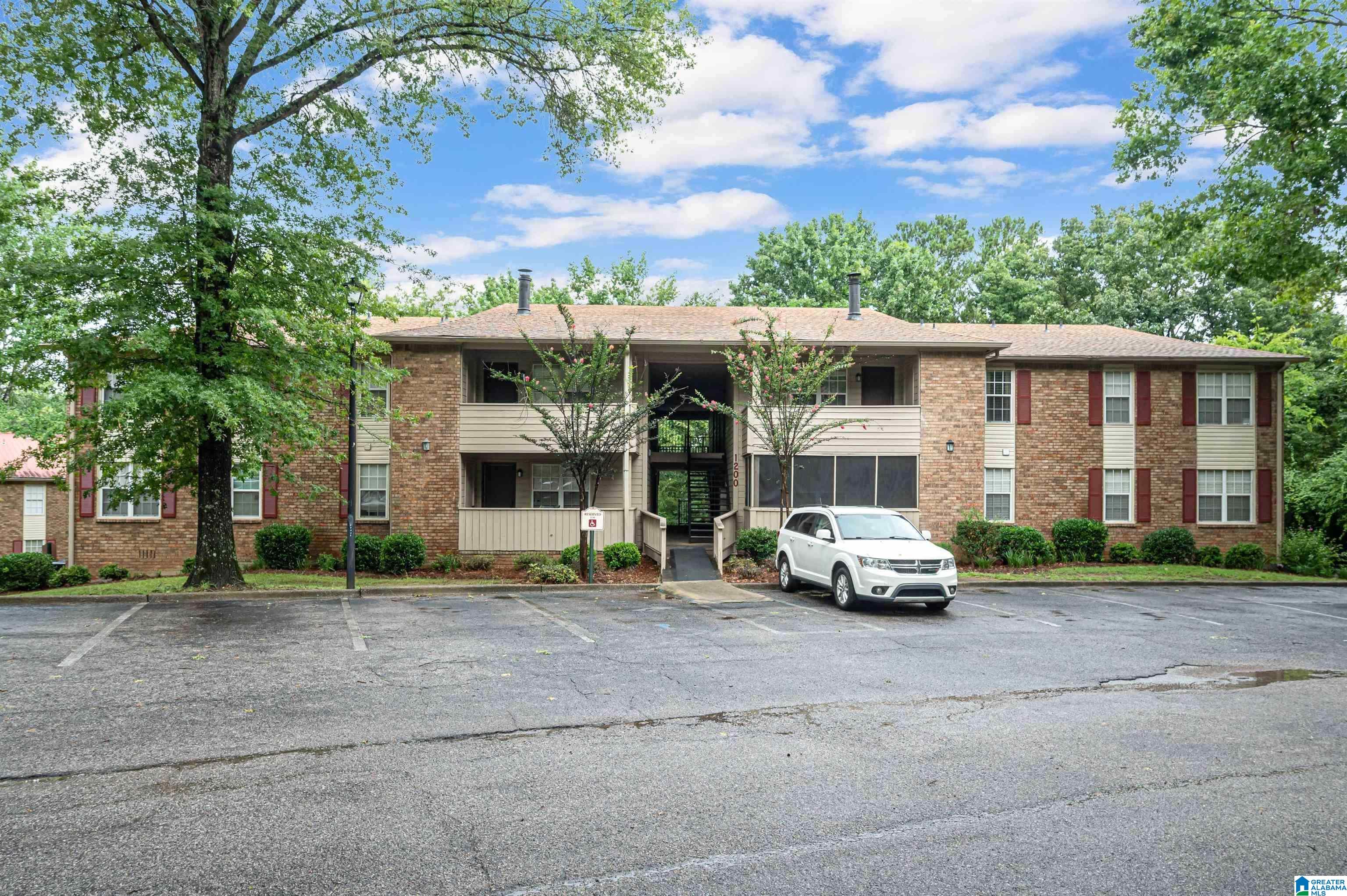 Homes for sale in Hoover, AL | 1210 Patton Creek Lane #1210, Hoover, AL 35226 | MLS# 21449521
