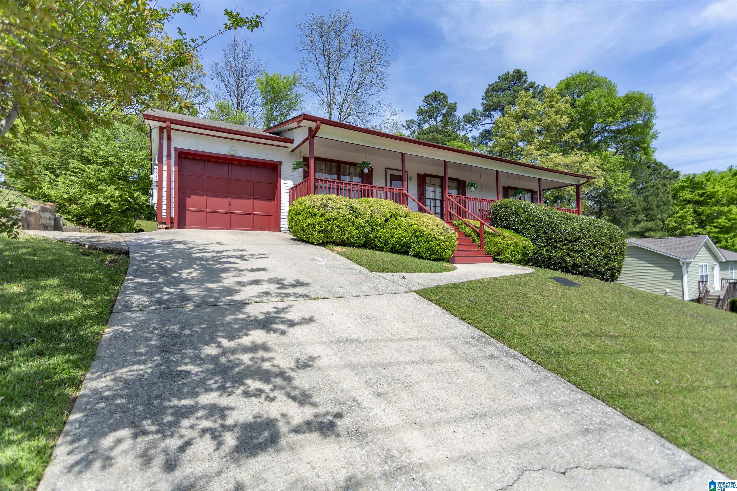 Homes for sale in Birmingham, AL | 820 August Dr, Birmingham, AL 35215 | MLS# 21449540