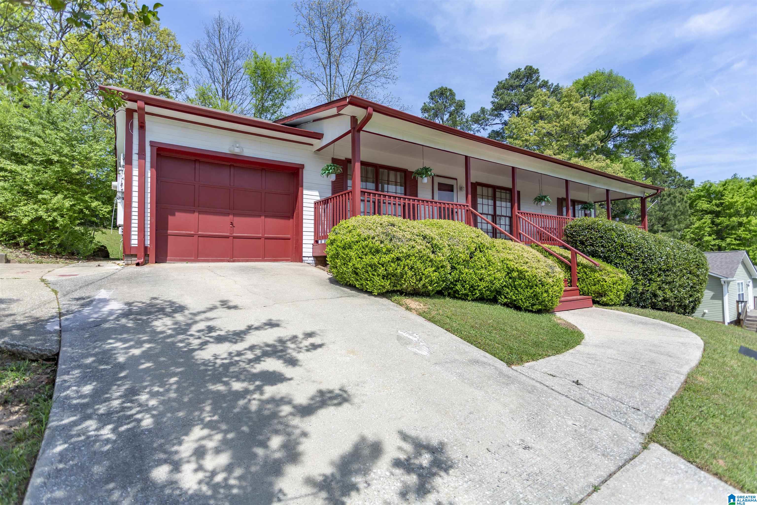 Homes for sale in Birmingham, AL | 820 August Dr, Birmingham, AL 35215 | MLS# 21449540