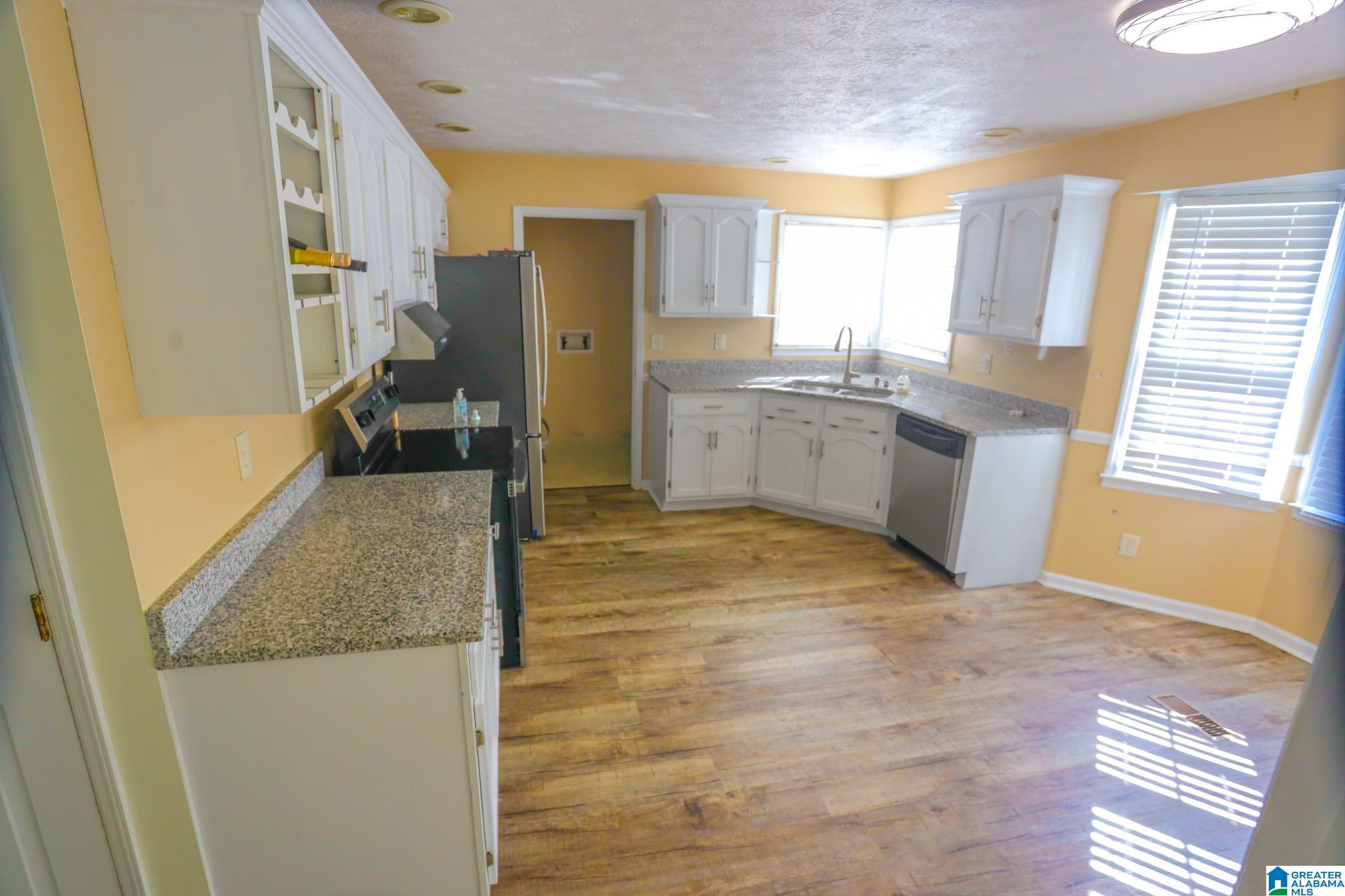 Photo 3 of Single family home for sale at 826 Apache Pass, Anniston, AL 36206 | MLS# 21449606 | Listing updated on 2026-09-08