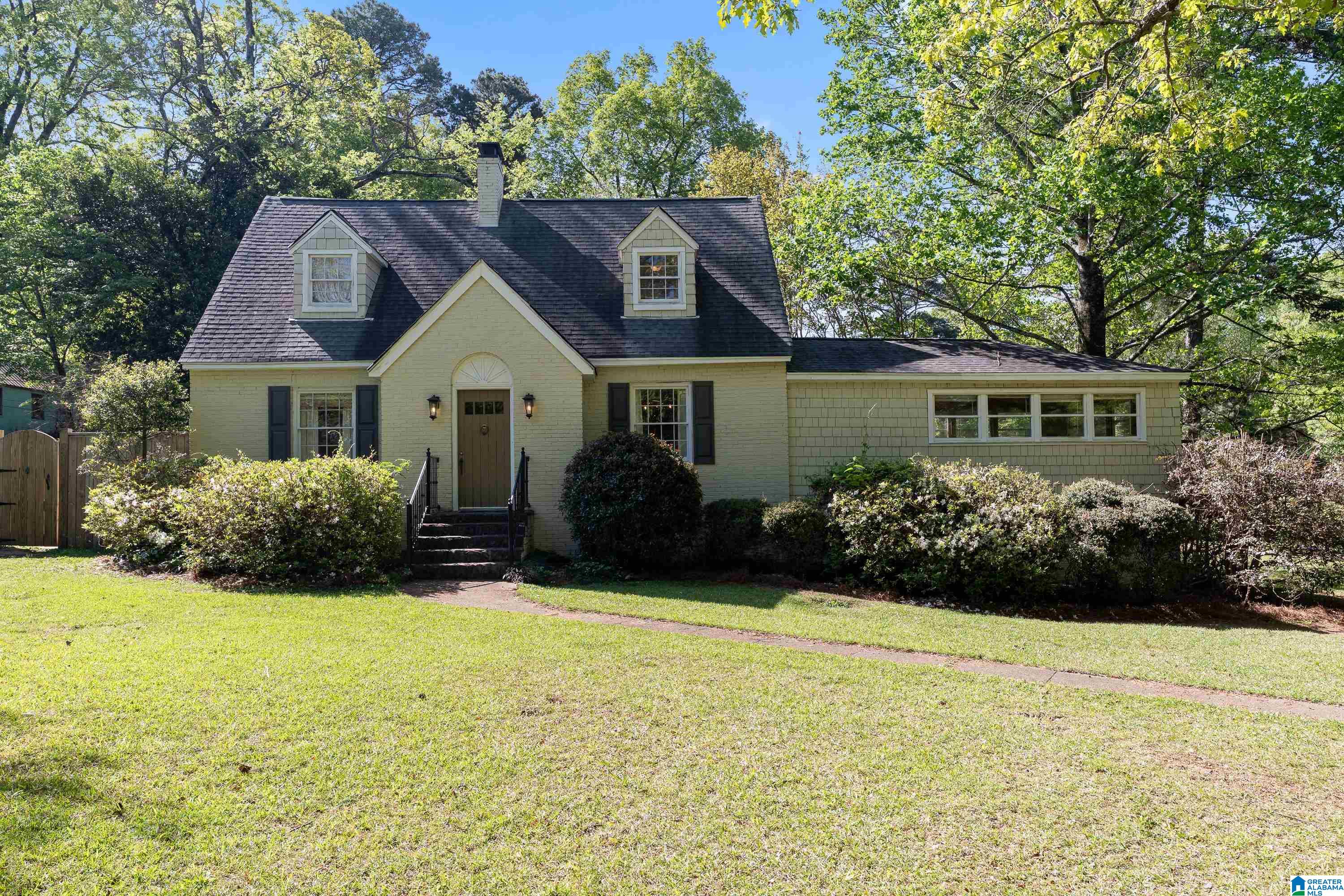 Homes for sale in Birmingham, AL | 516 Rutherford Circle, Birmingham, AL 35206 | MLS# 21449634