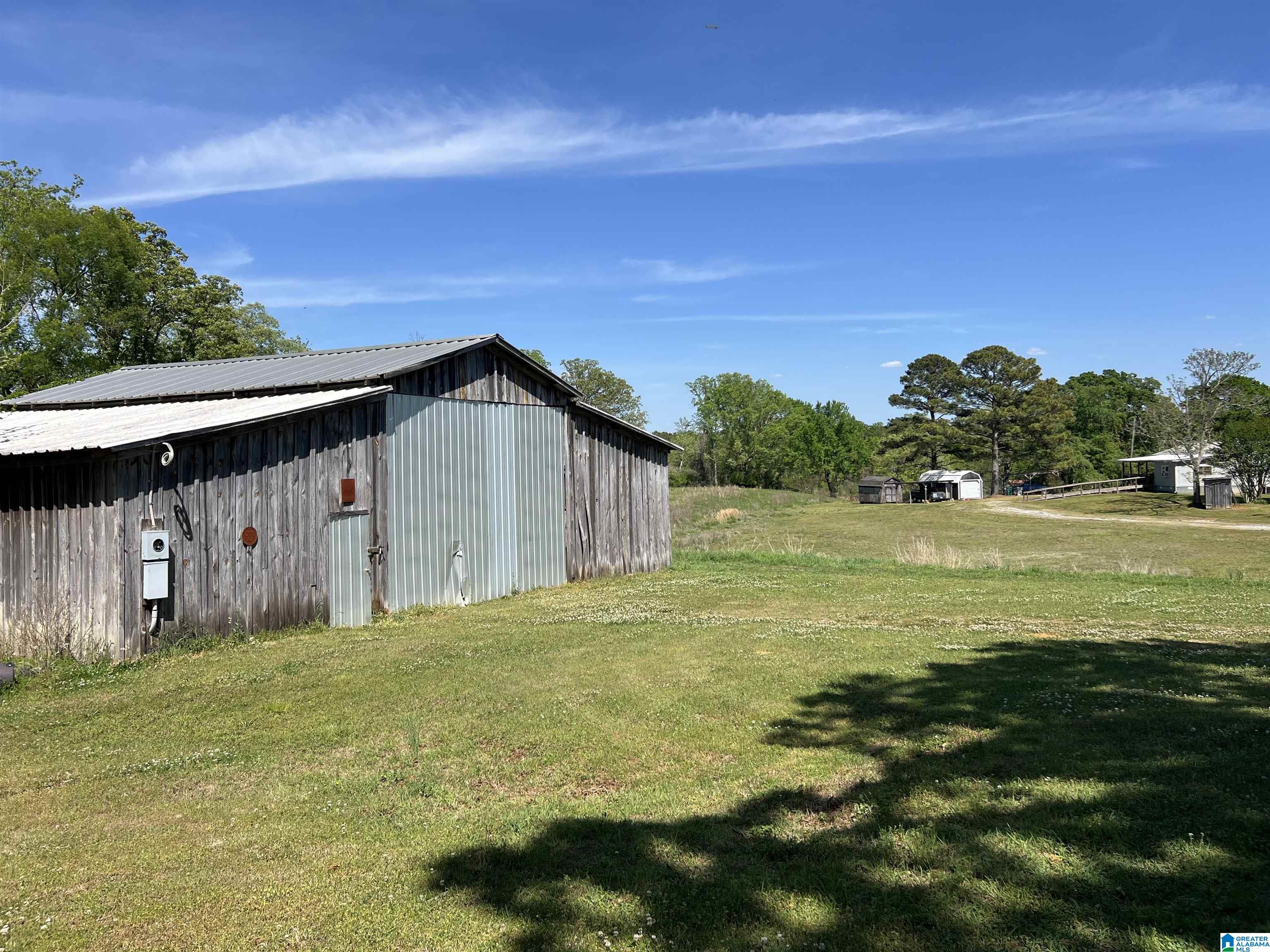 Photo 4 of Single family home for sale at 200 Fulton Rd, Columbiana, AL 35051 | MLS# 21449695 | Listing updated on 2026-09-09