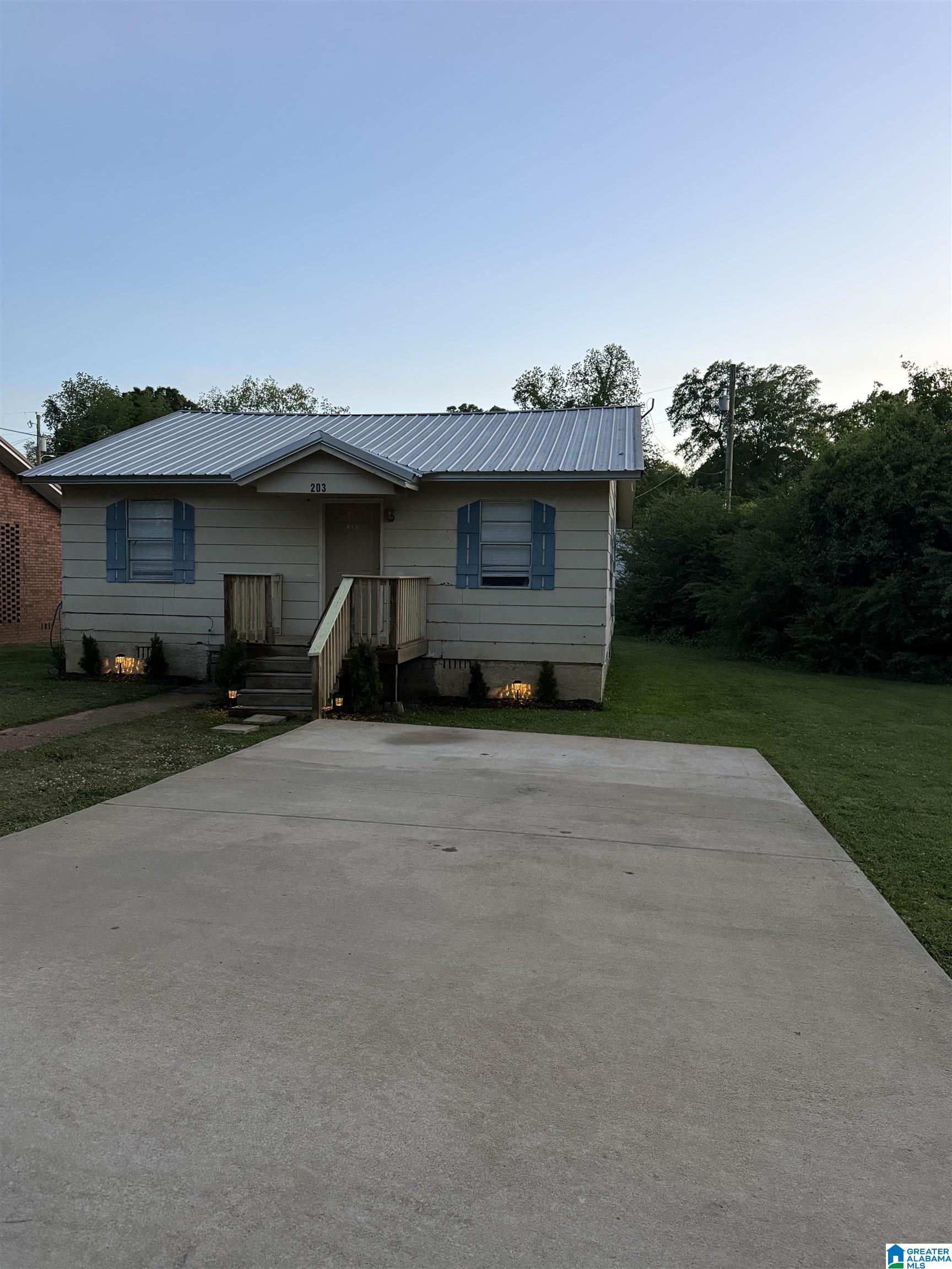 Homes for sale in Sylacauga, AL | 203 Noble Road, Sylacauga, AL 35150 | MLS# 21449712