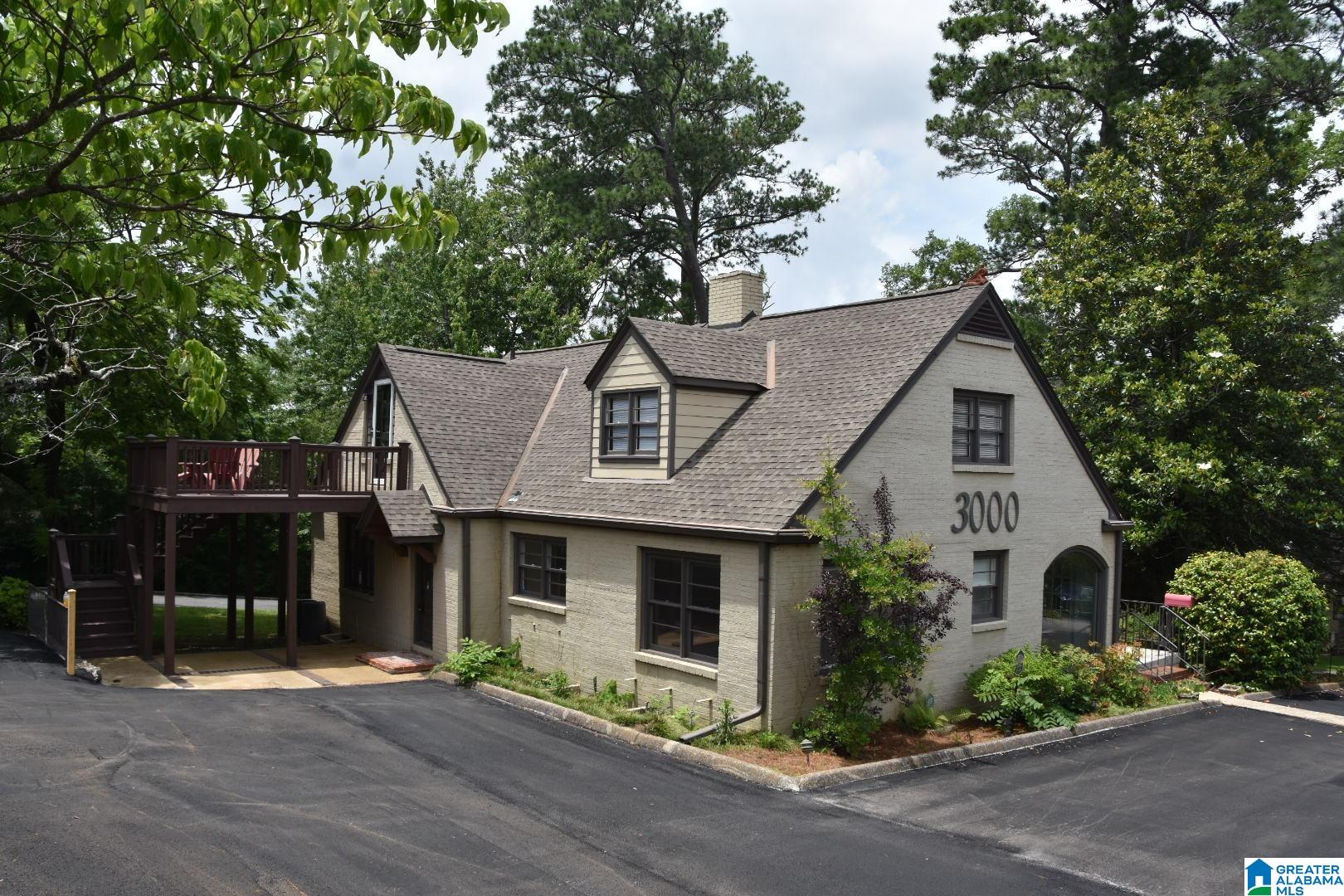 3000 CRESCENT AVENUE