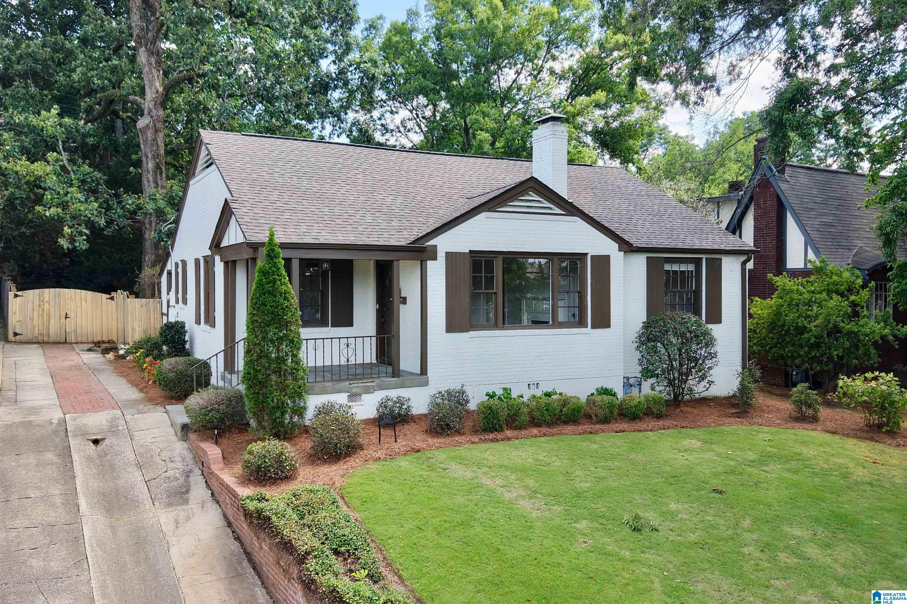 Photo 3 of Single family home for sale at 521 Poinciana Dr, Birmingham, AL 35209 | MLS# 21449757 | Listing updated on 2026-09-09