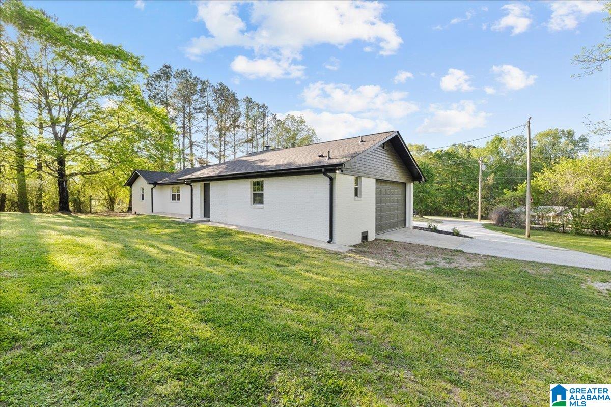 Homes for sale in Vinemont, AL | 1055 County Road 1139, Vinemont, AL 35179 | MLS# 21449808