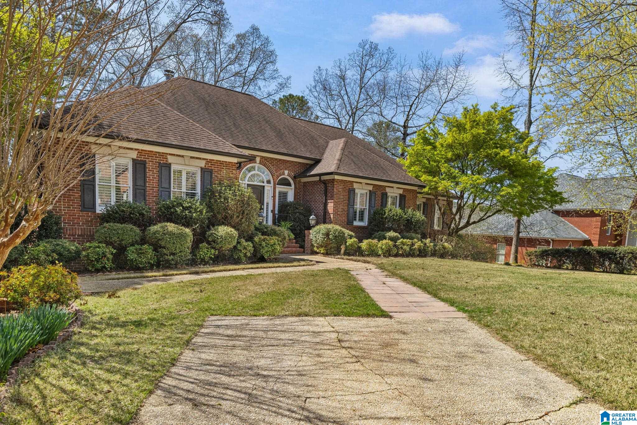 2nd image of 213 Fairway Dr, Cullman, AL 35057 | MLS# 21449820