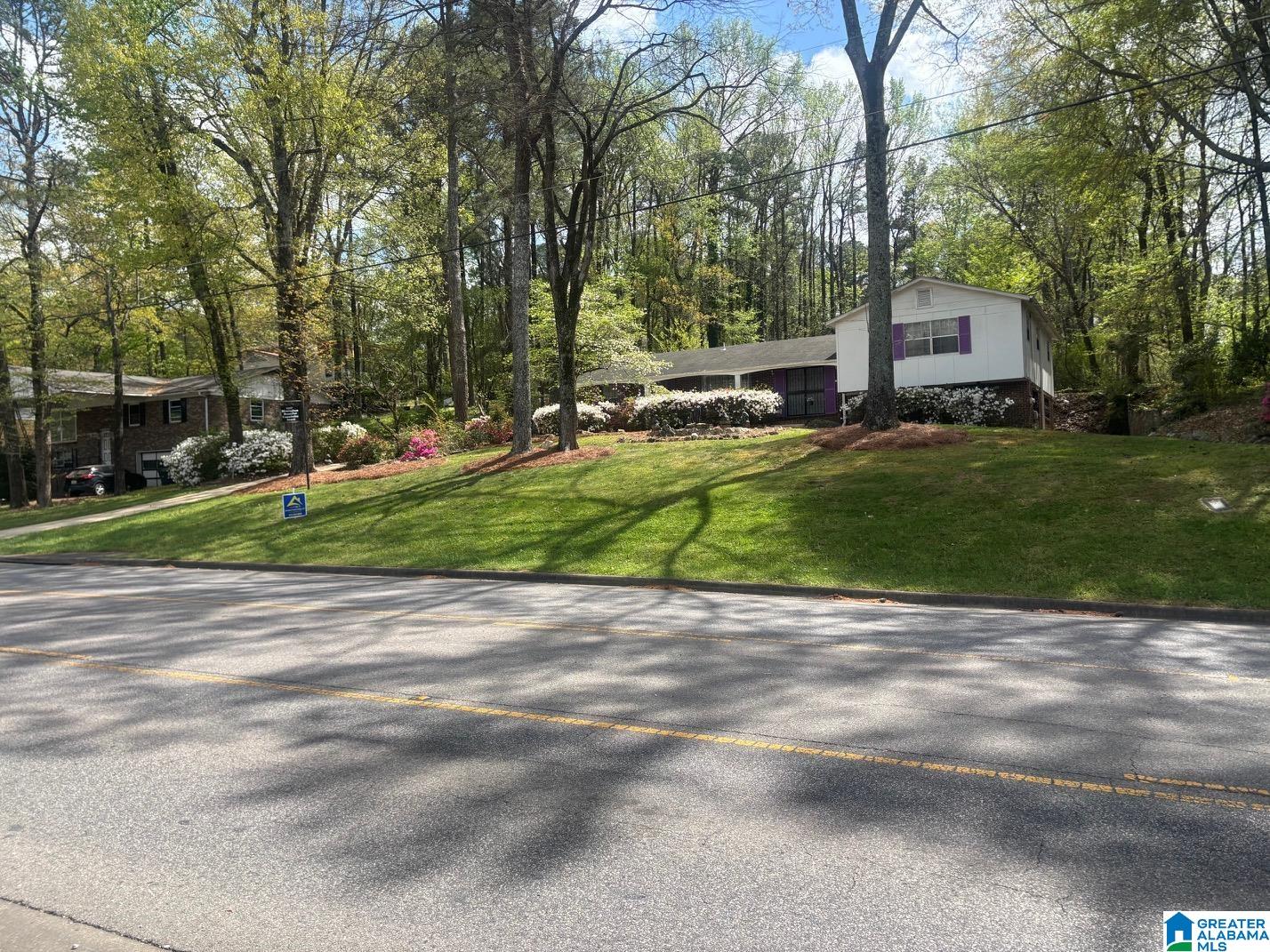 New Listing-This one owner split level beauty is located in the exquisite Briarmont community with its city of Birmingham Beautification award winning lawn adorned with an assortment of colorful azaleas offers 3br,2.5ba,formal lr & dr with immaculate spit shiny hardwood floors including the bedrooms,an additional massive picnic sized lot approximately 3/4 of an acre,15X33 cozy den lower level(man cave)for family  gatherings and entertainment,spacious mstr br,with lots of closet space,an underground sprinkler system and so much more is waiting just for you while it lasts.Call today to schedule your tour.