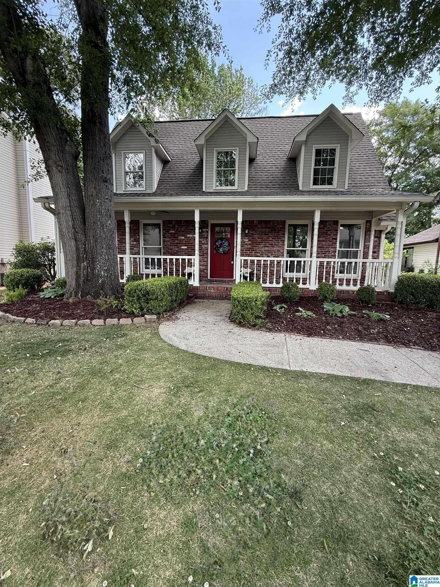 Homes for sale in Homewood, AL | 516 Oxford Circle, Homewood, AL 35209 | MLS# 21449953