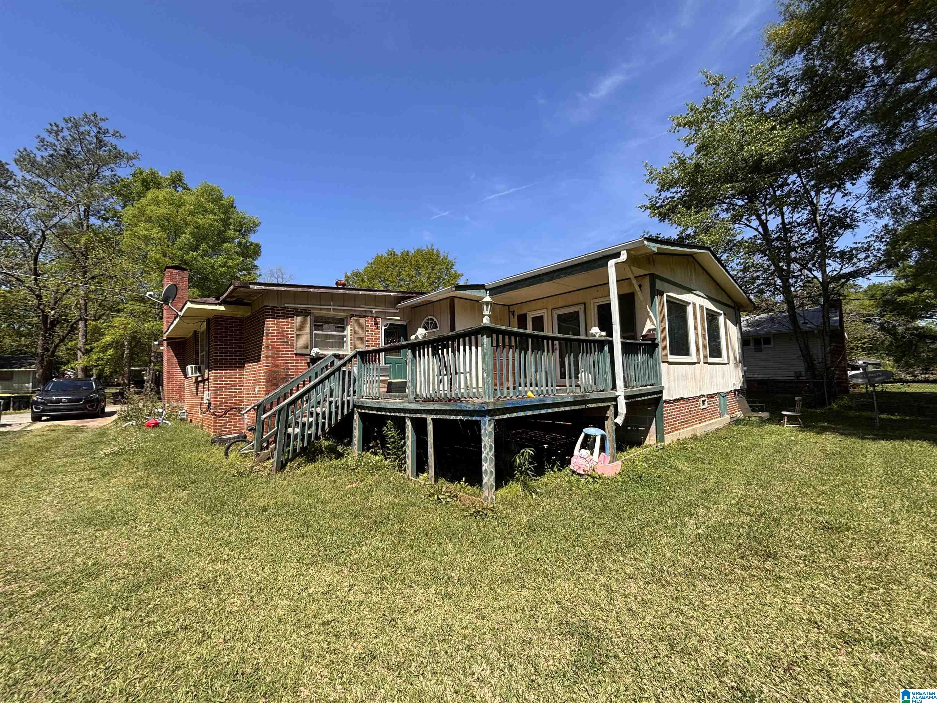 Homes for sale in Sylacauga, AL | 306 S Nashville Avenue, Sylacauga, AL 35150 | MLS# 21449967