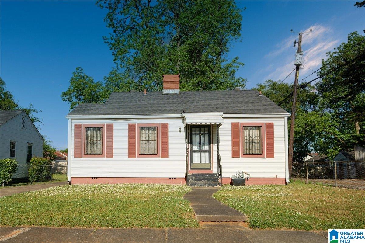 Photo 3 of Single family home for sale at 437 4th Street W, Birmingham, AL 35204 | MLS# 21450012 | Listing updated on 2026-06-12