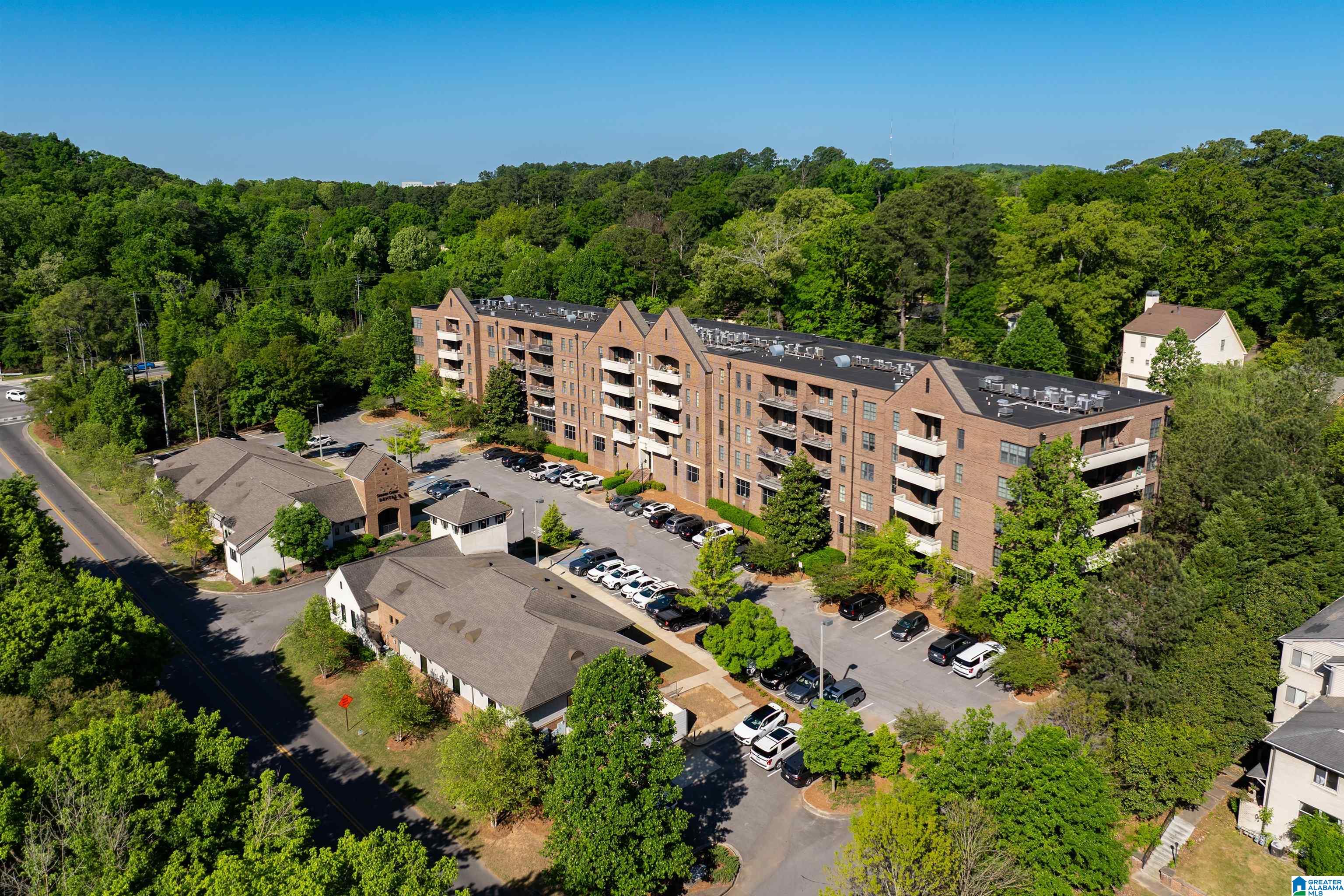 Homes for sale in Homewood, AL | 1040 Broadway Park #226, Homewood, AL 35209 | MLS# 21450043