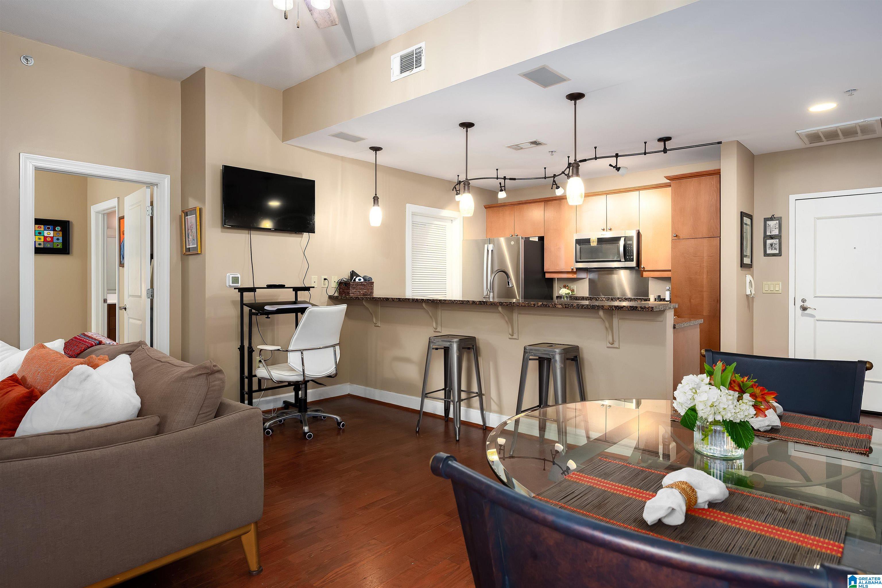 Homes for sale in Homewood, AL | 1040 Broadway Park #226, Homewood, AL 35209 | MLS# 21450043