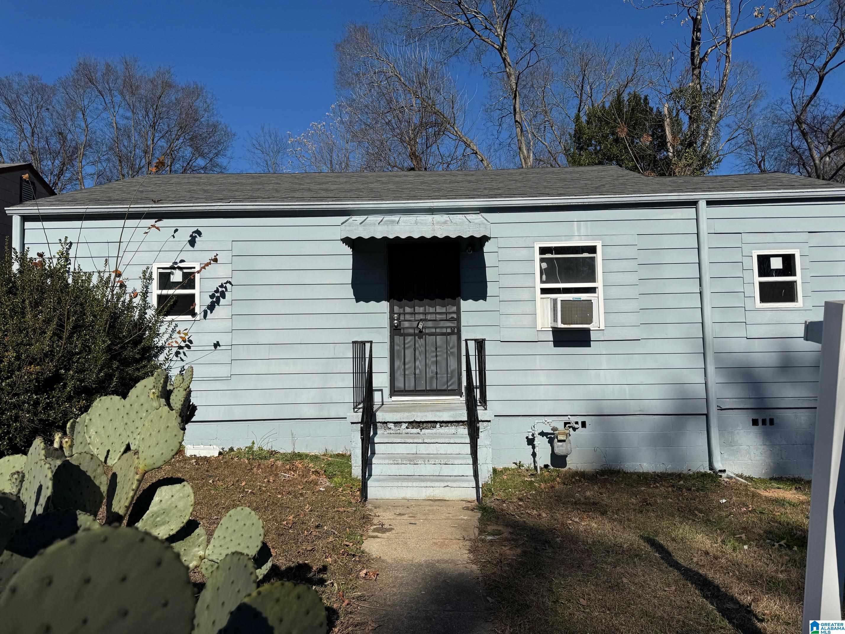 Homes for sale in Birmingham, AL | 1524 34th Street, Birmingham, AL 35218 | MLS# 21450053
