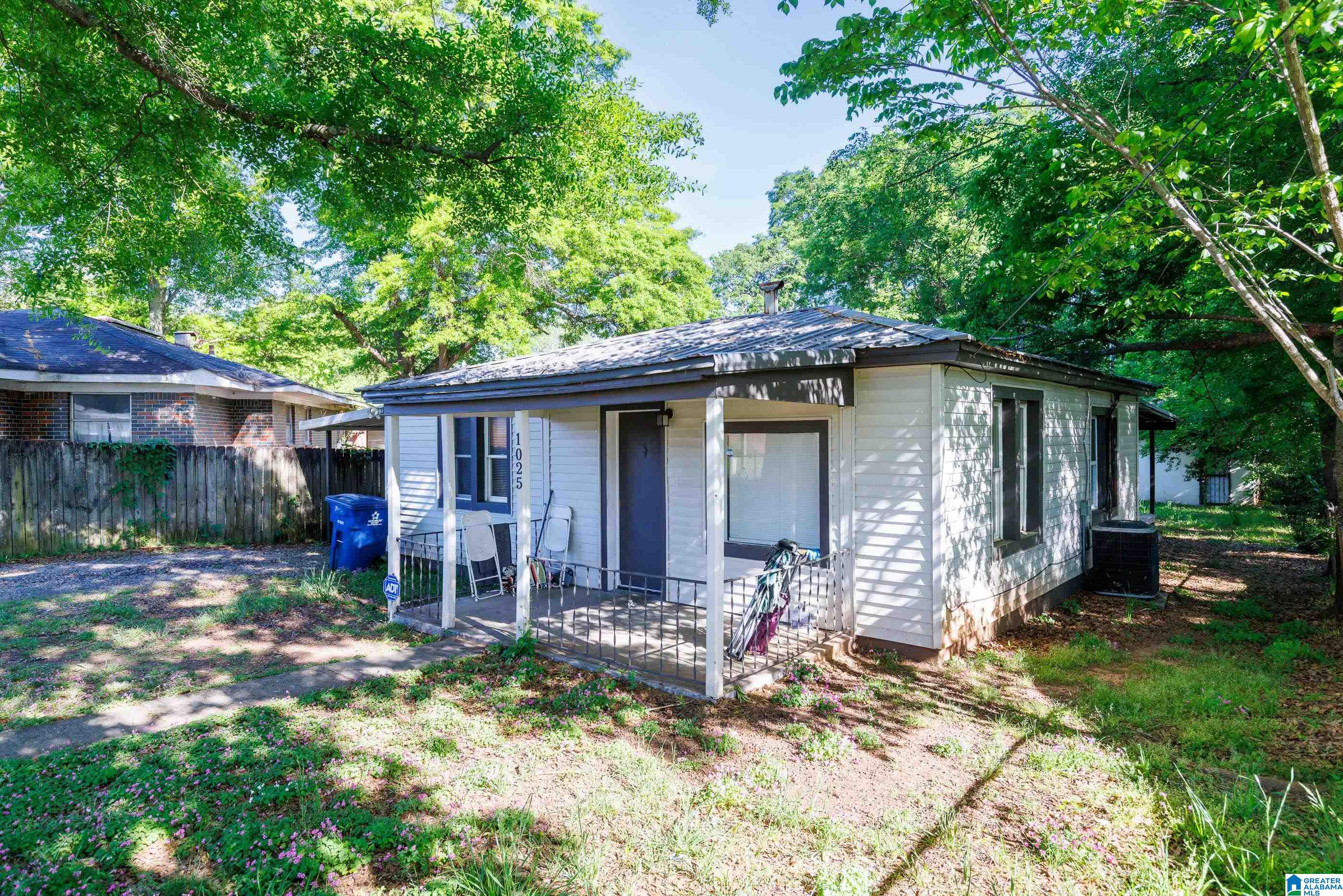 Photo 4 of Single family home for sale at 1025 Cherry St, Birmingham, AL 35228 | MLS# 21450123 | Listing updated on 2026-06-21