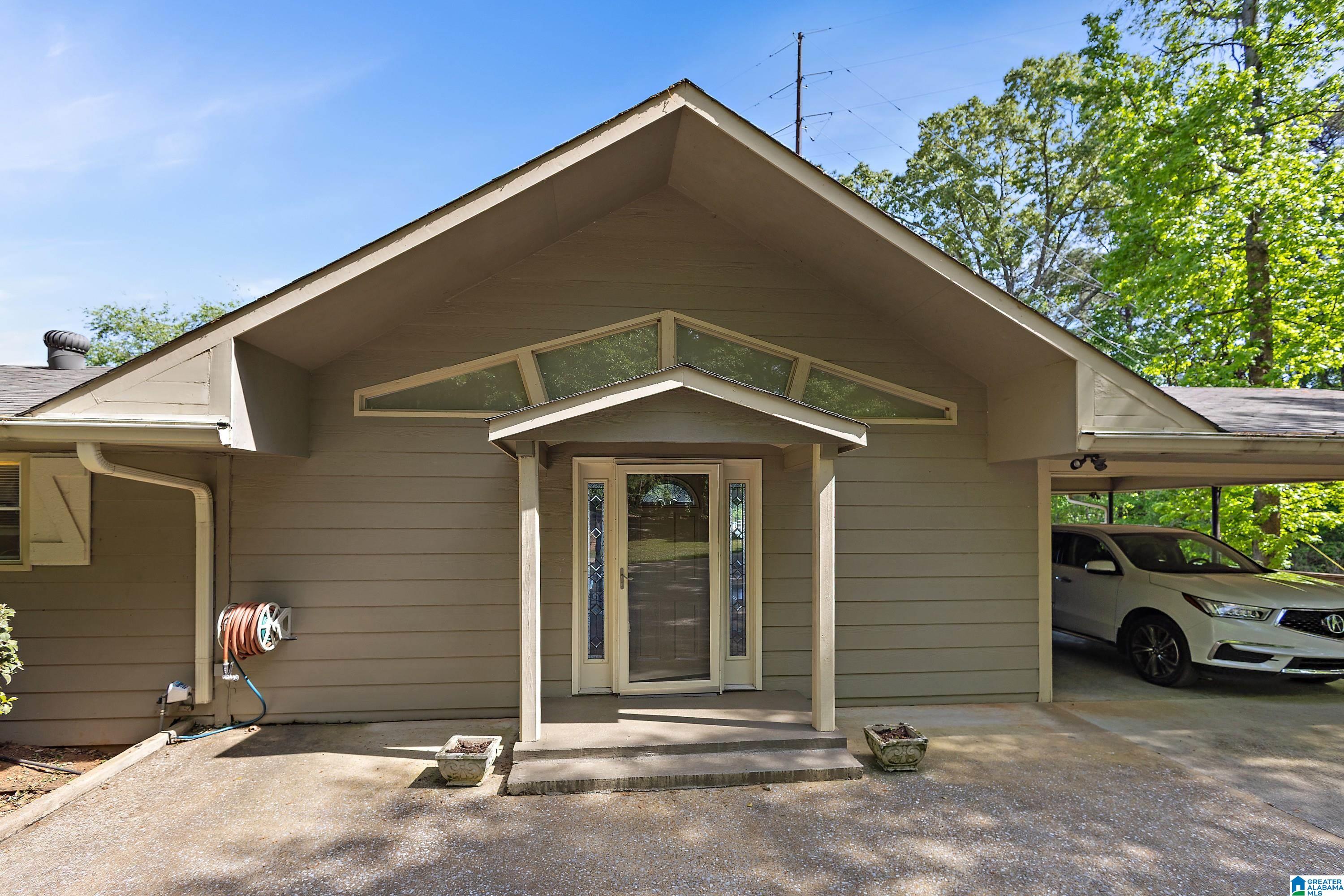 Homes for sale in Cropwell, AL | 114 Lake Shore Court, Cropwell, AL 35054 | MLS# 21450226