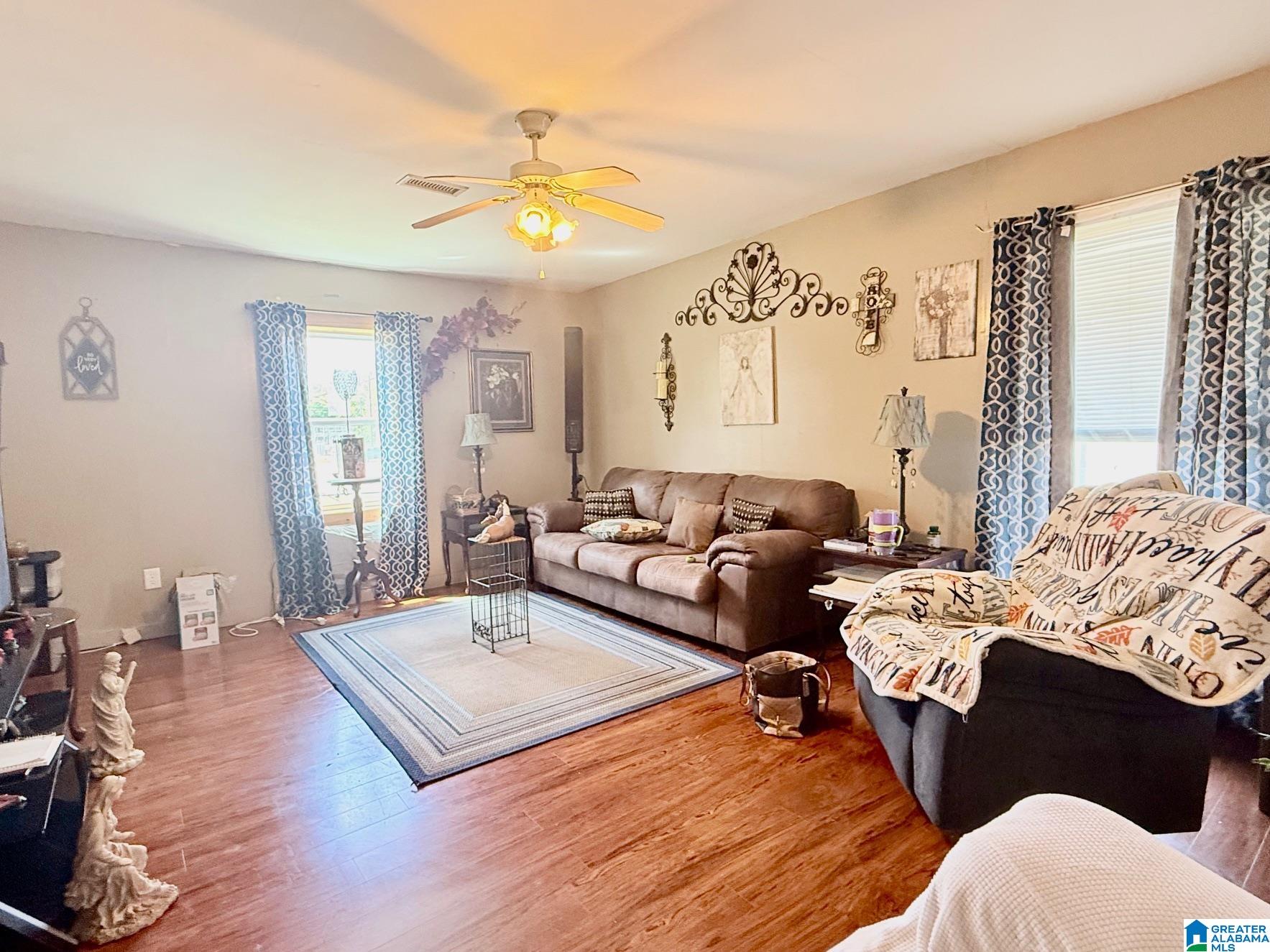 3rd image of 609 Memorial Dr, Piedmont, AL 36272 | MLS# 21450262