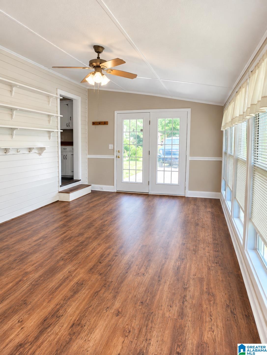 Photo 3 of Single family home for sale at 109 Hendrix St, Oneonta, AL 35121 | MLS# 21450293 | Listing updated on 2026-09-21