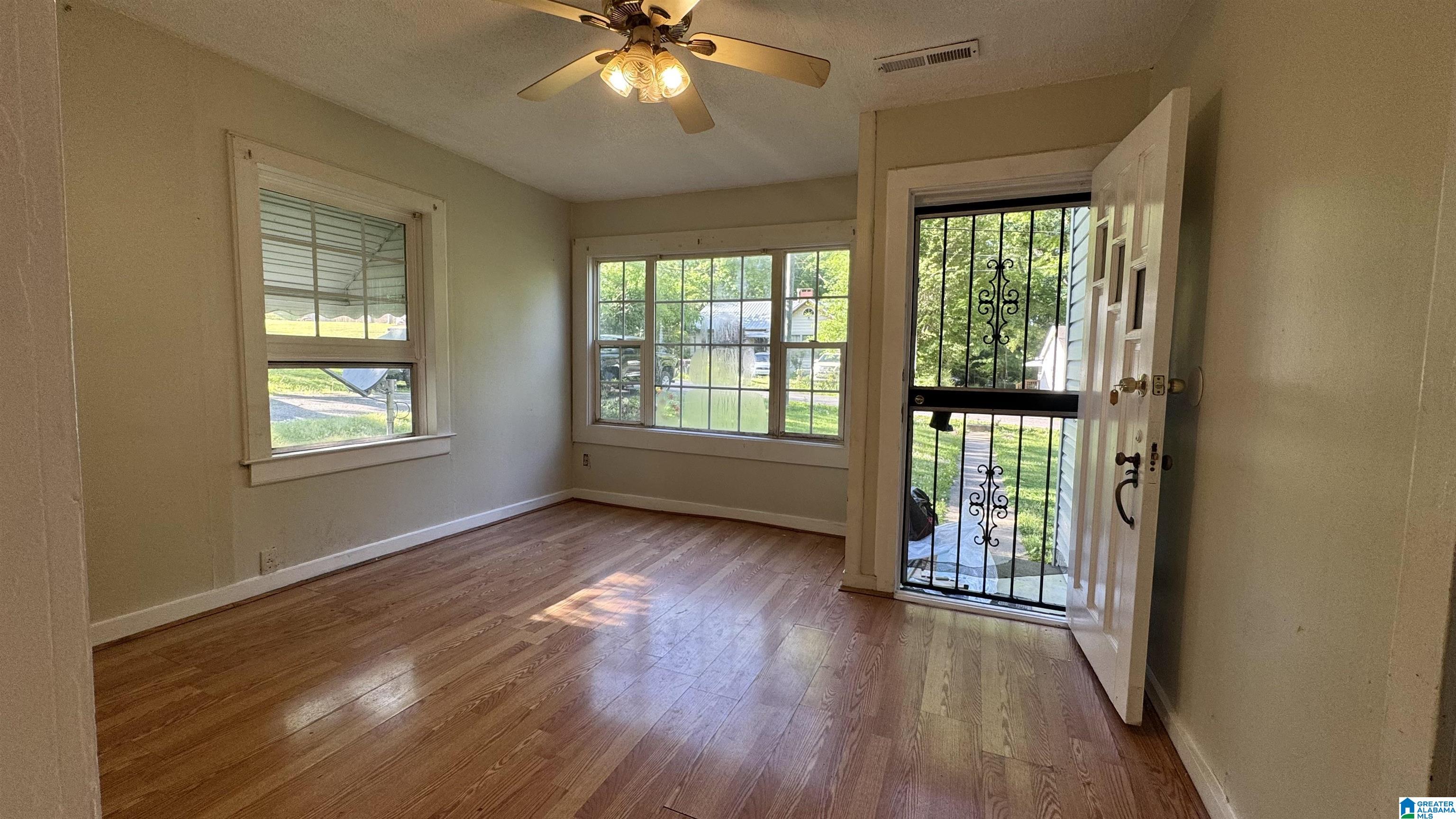Photo 3 of Single family home for sale at 3336 Hillcrest Ave, Birmingham, AL 35224 | MLS# 21450321 | Listing updated on 2026-05-18