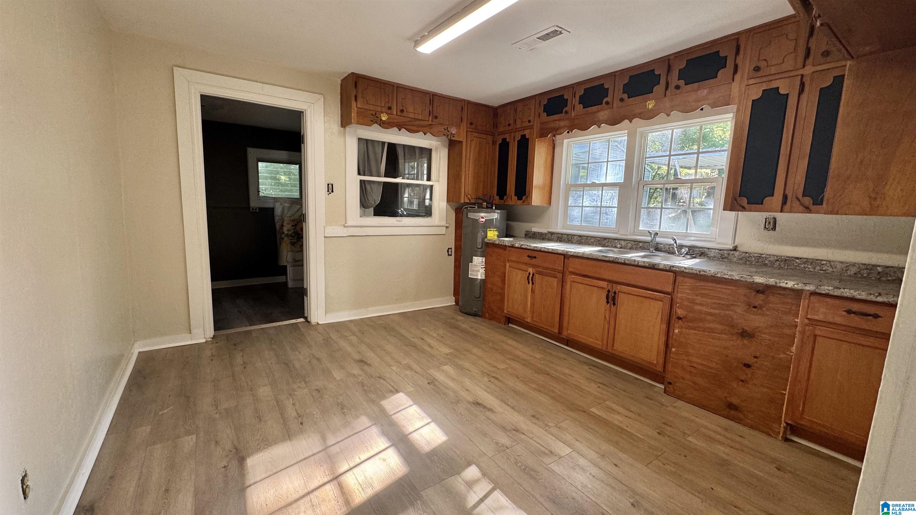 Photo 3 of Single family home for sale at 3336 Hillcrest Ave, Birmingham, AL 35224 | MLS# 21450321 | Listing updated on 2026-05-18