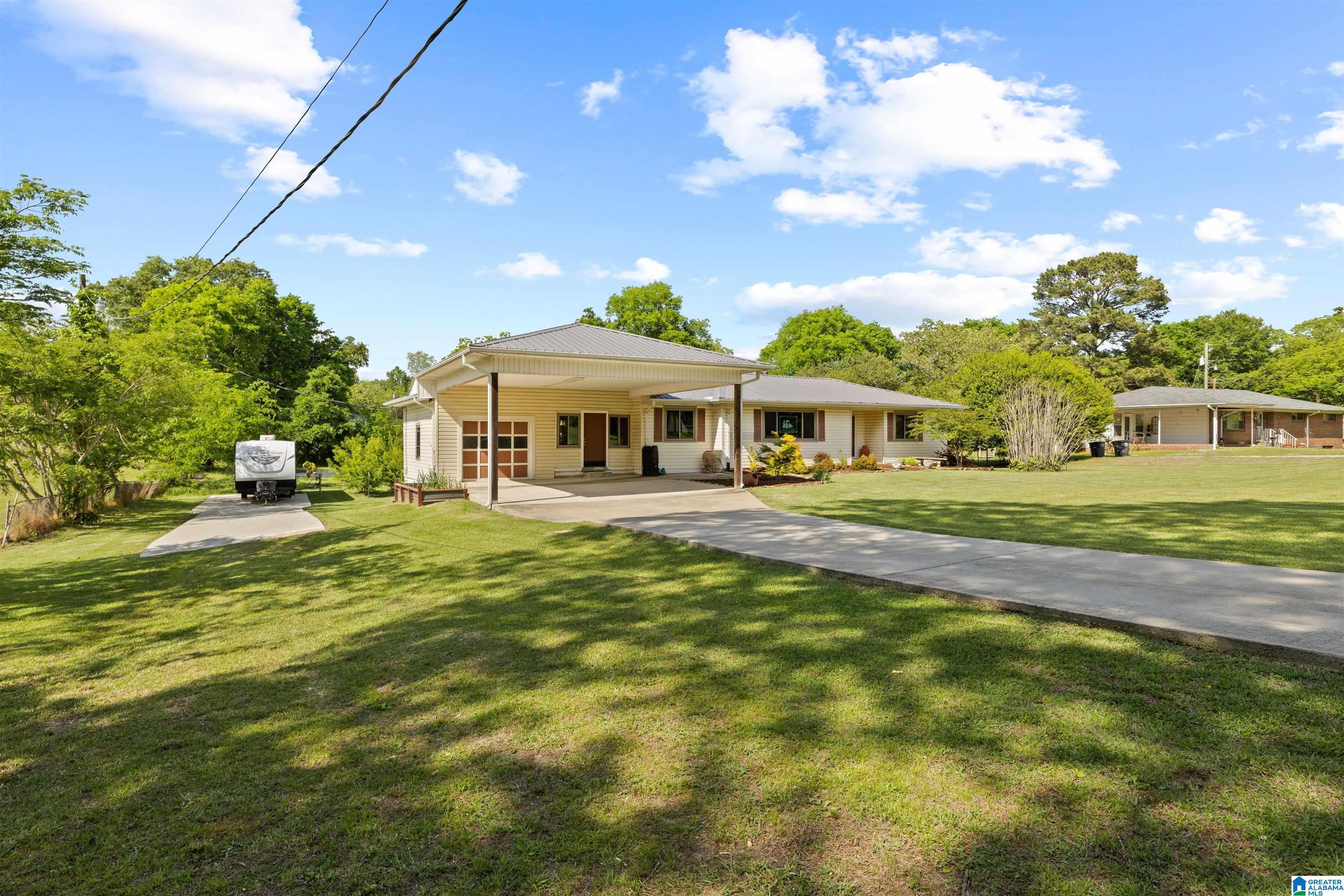Homes for sale in Mount Olive, AL | 397 Avon Circle, Mount Olive, AL 35117 | MLS# 21450351